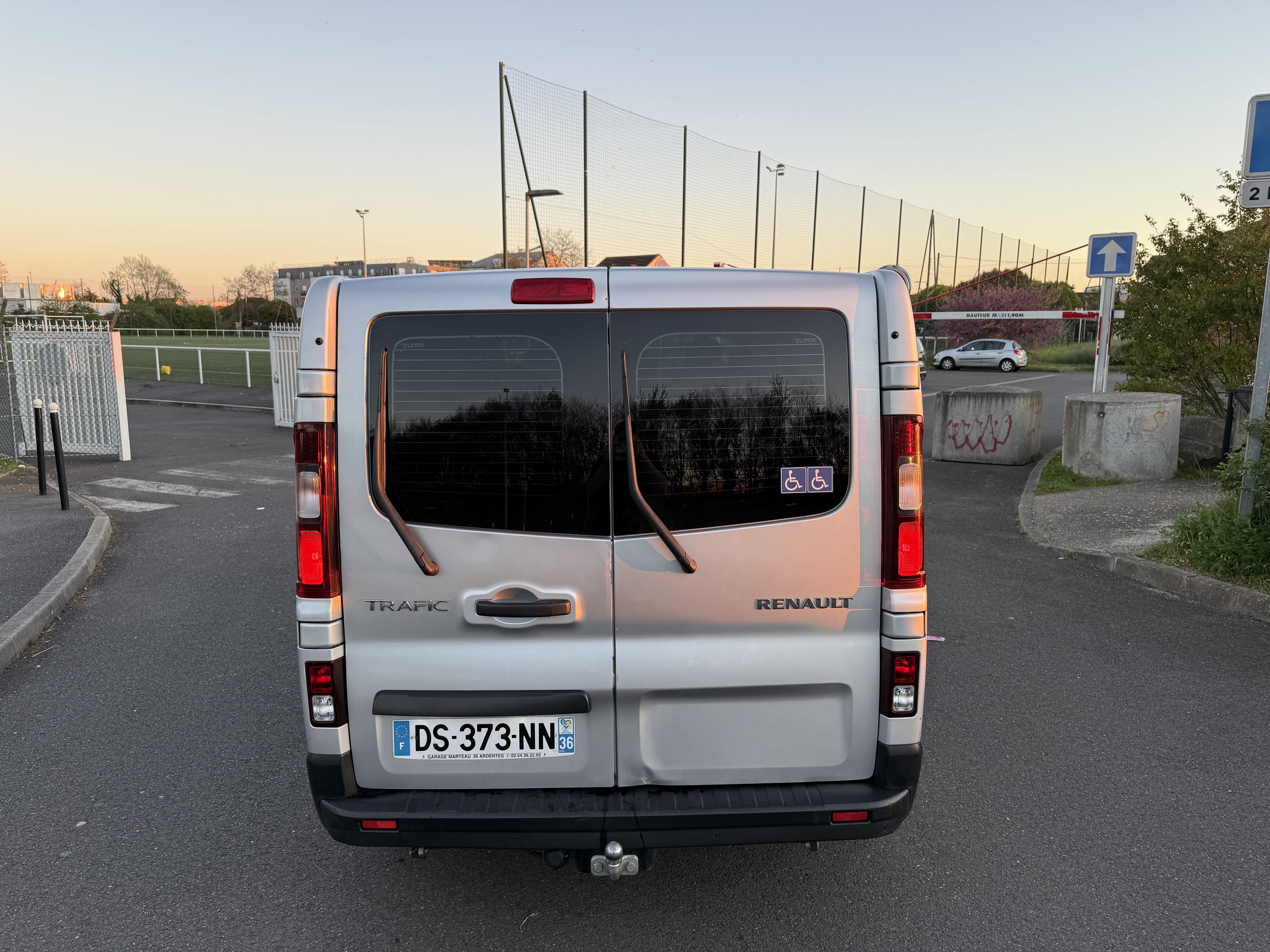 Renault Trafic Passenger XL avec Autoradio