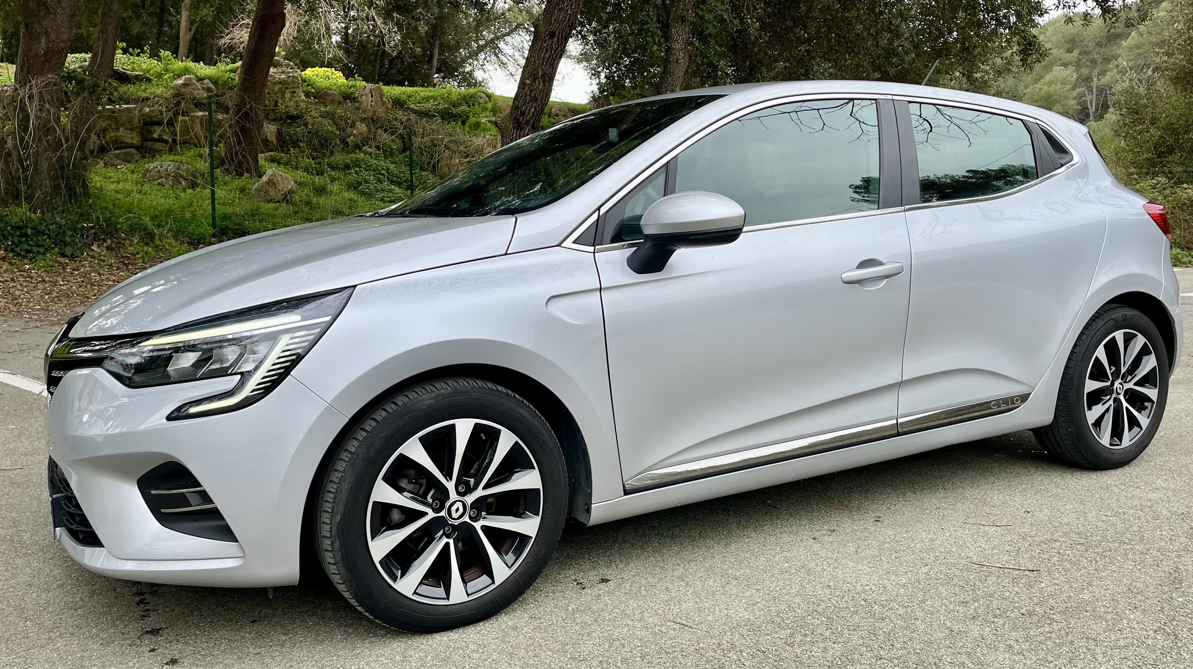 Renault Clio V TCe 90Ch Intens, 2022, Essence 98