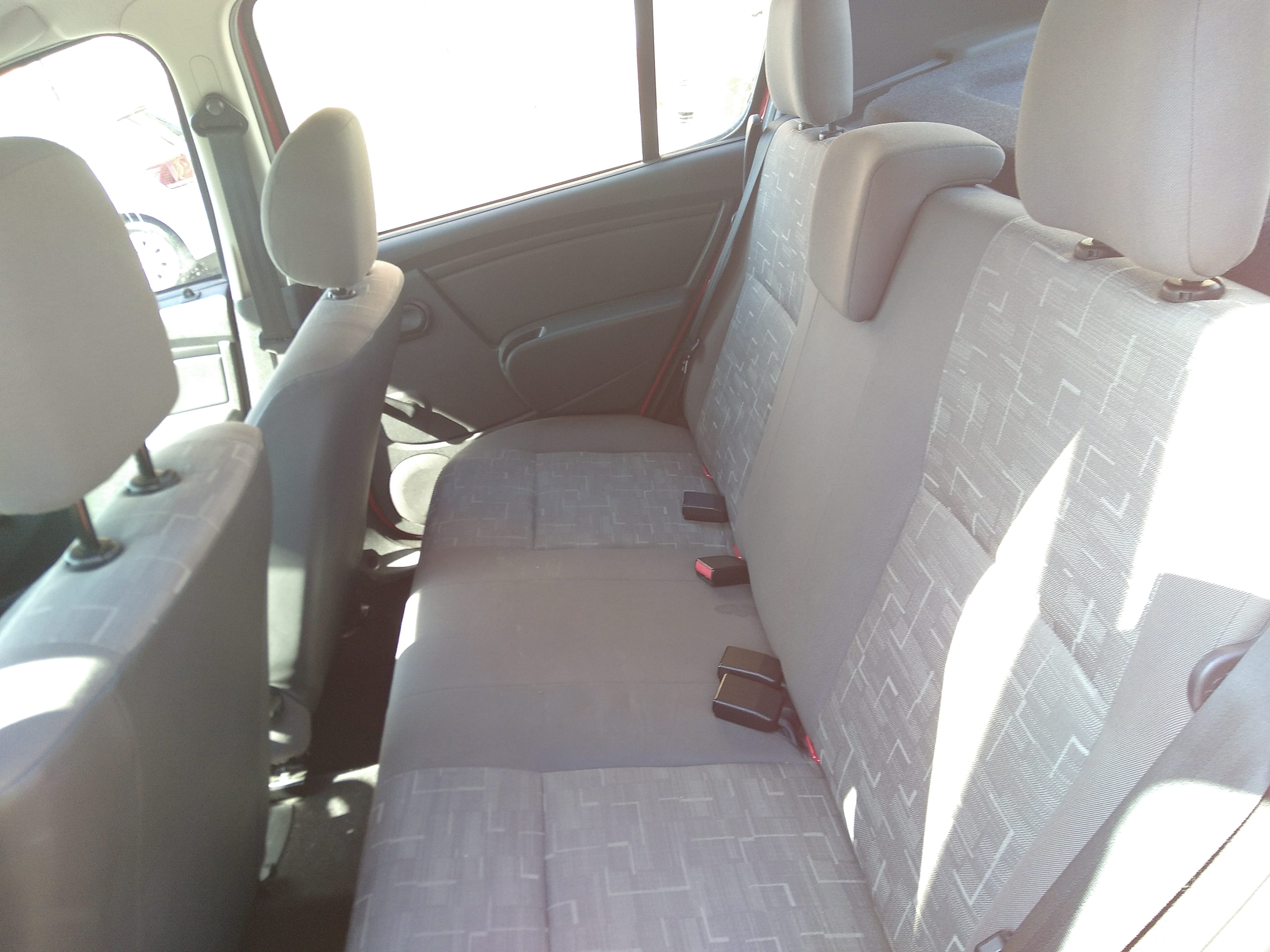 Dacia Sandero sans option roule au GPL et à l'essence