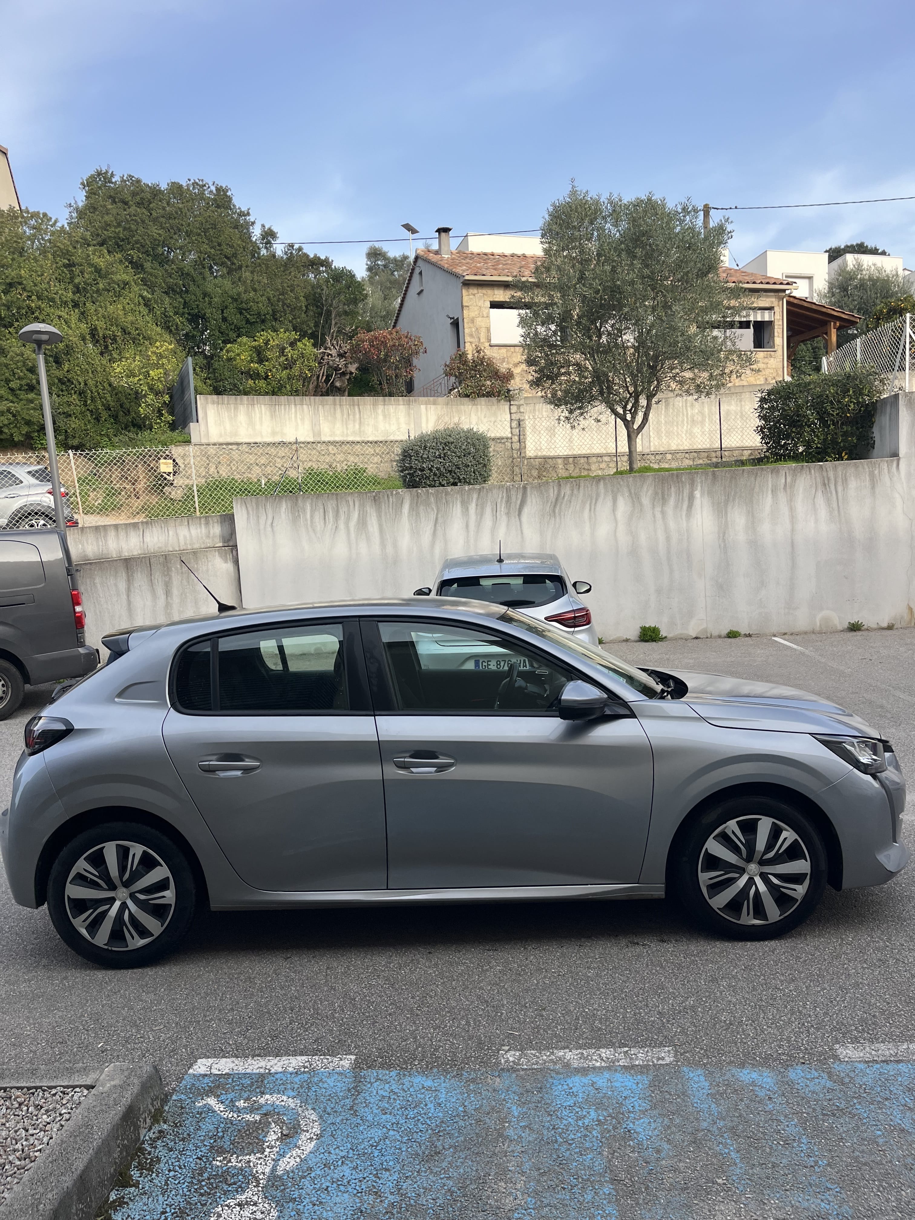 Peugeot 208 with Air conditioning