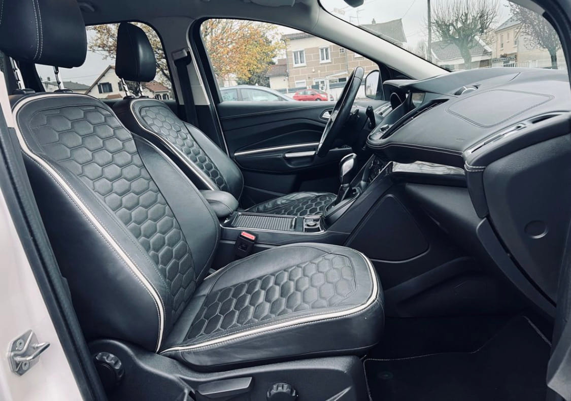 Ford Kuga 1.5 Flexifuel 150CV avec GPS