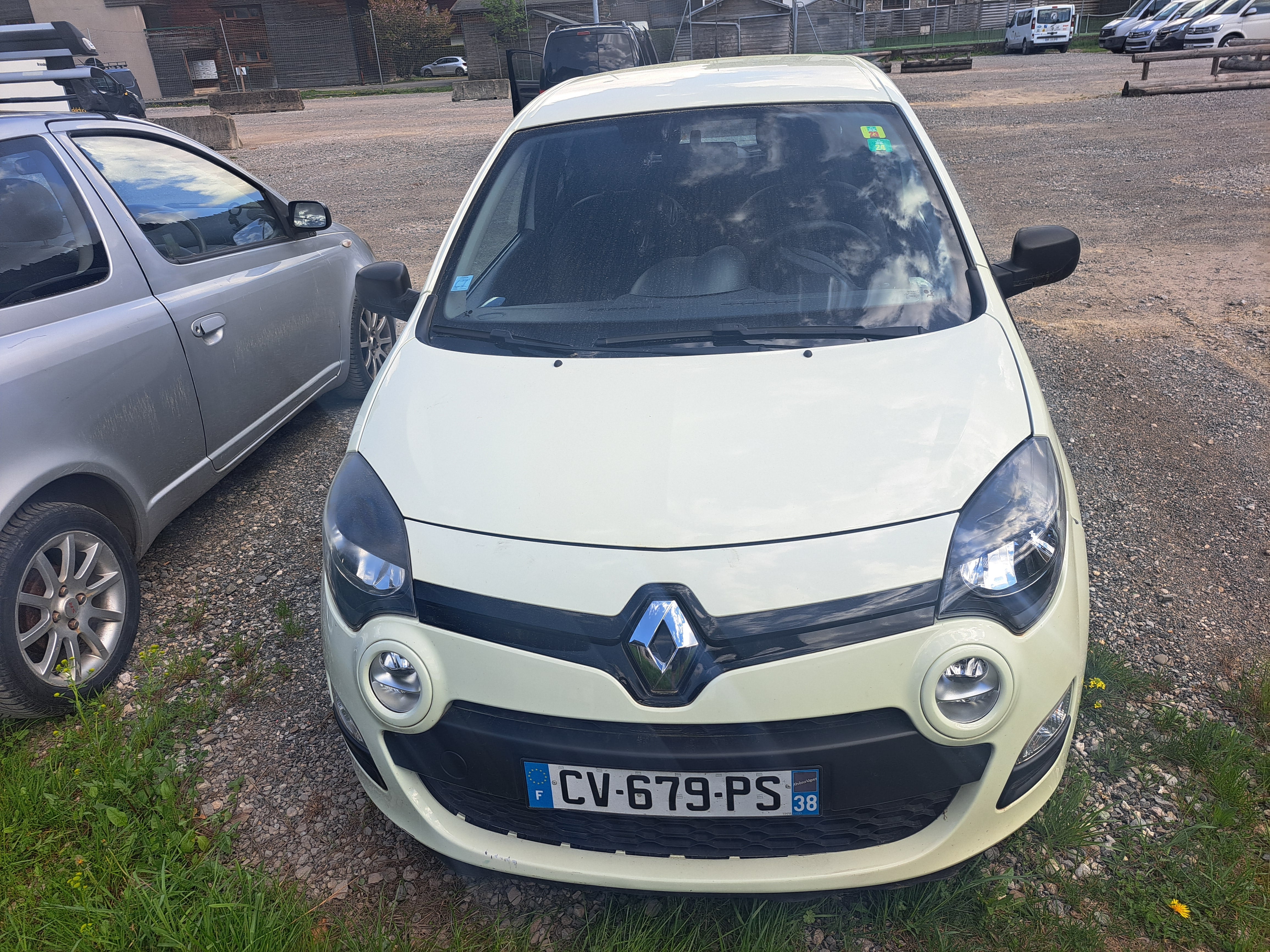 Renault Twingo II avec Pneus neige