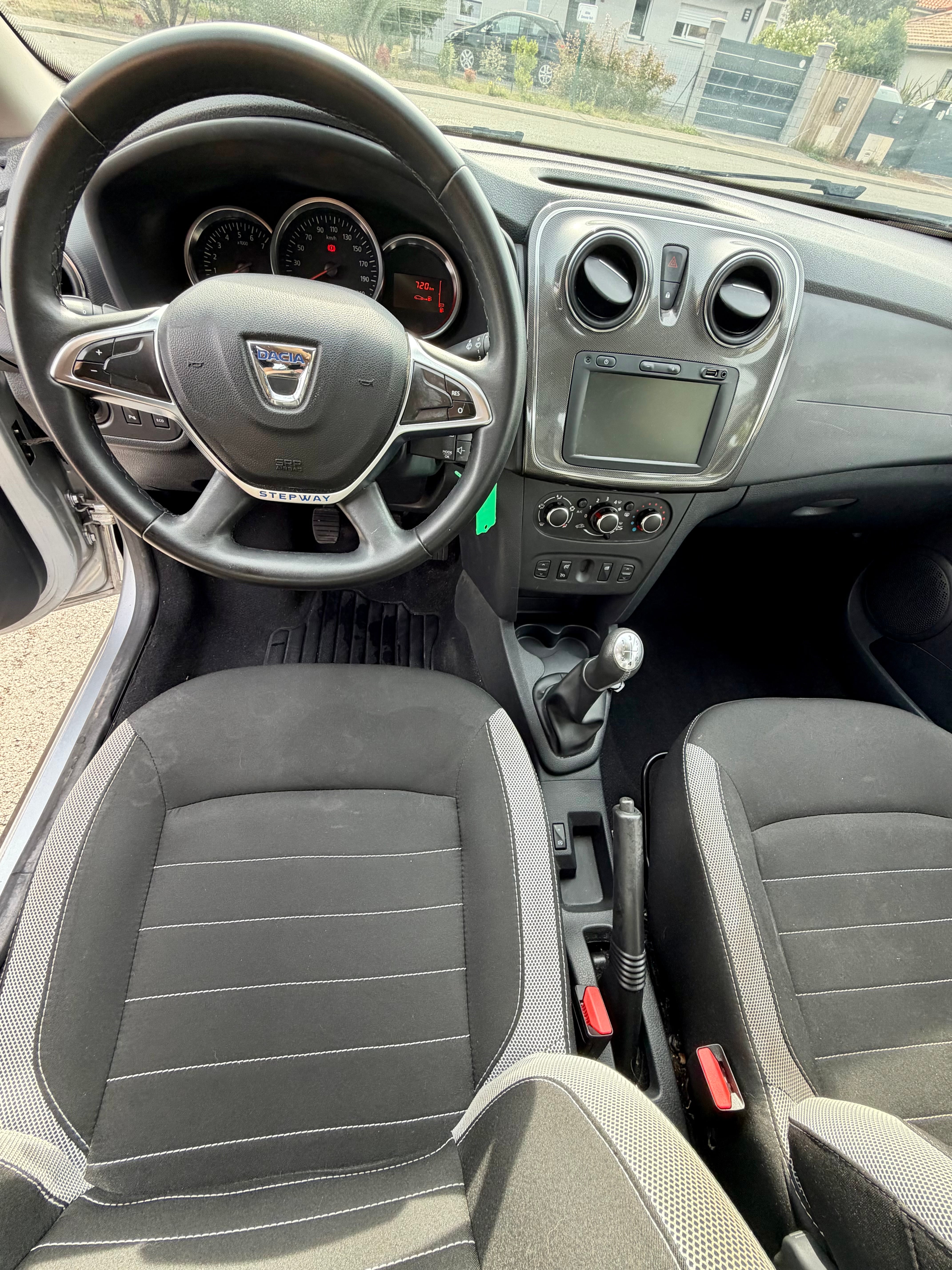 Dacia Sandero Stepway Confort avec Audio Bluetooth
