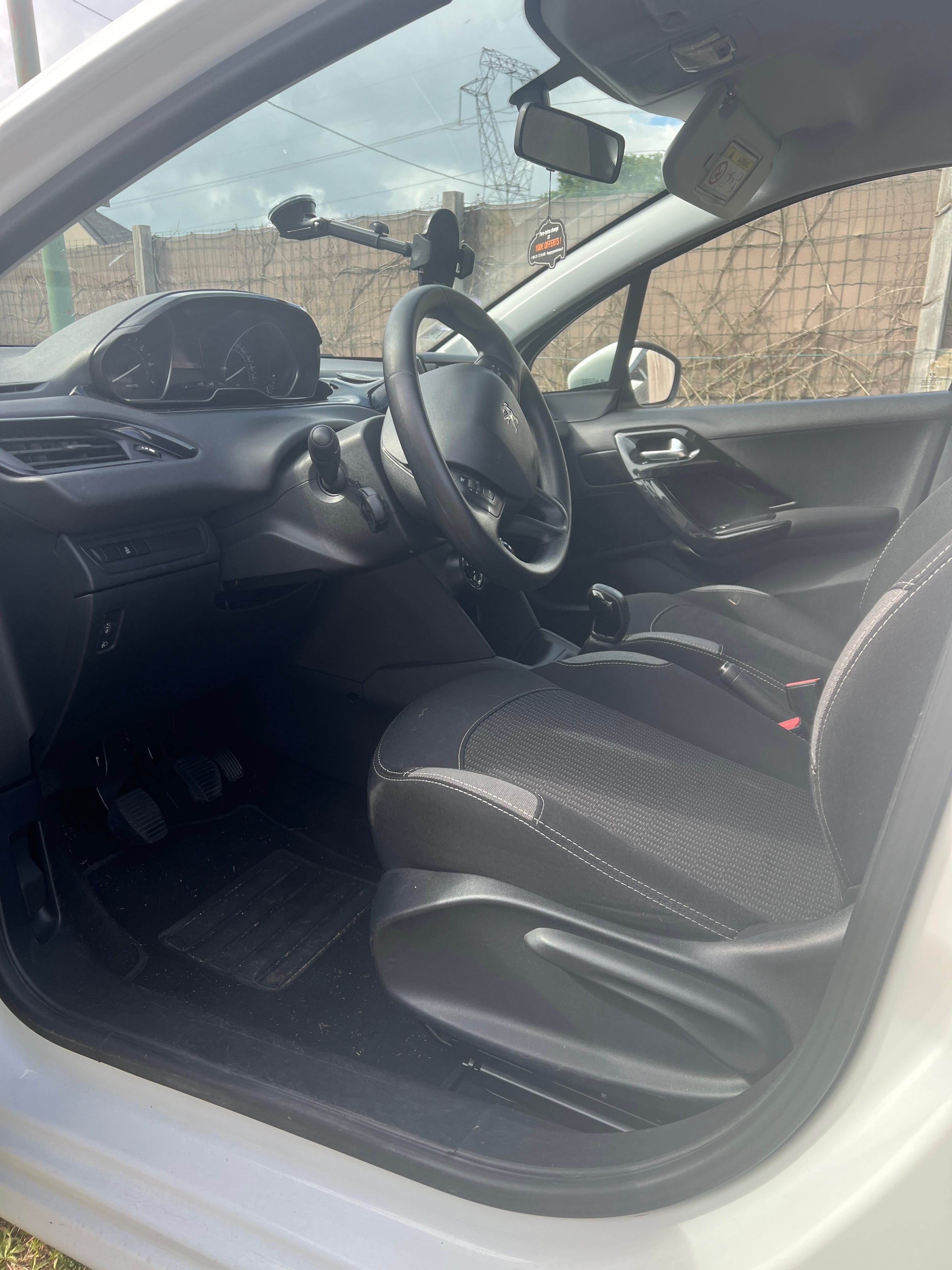 Peugeot 208 avec Régulateur de vitesse