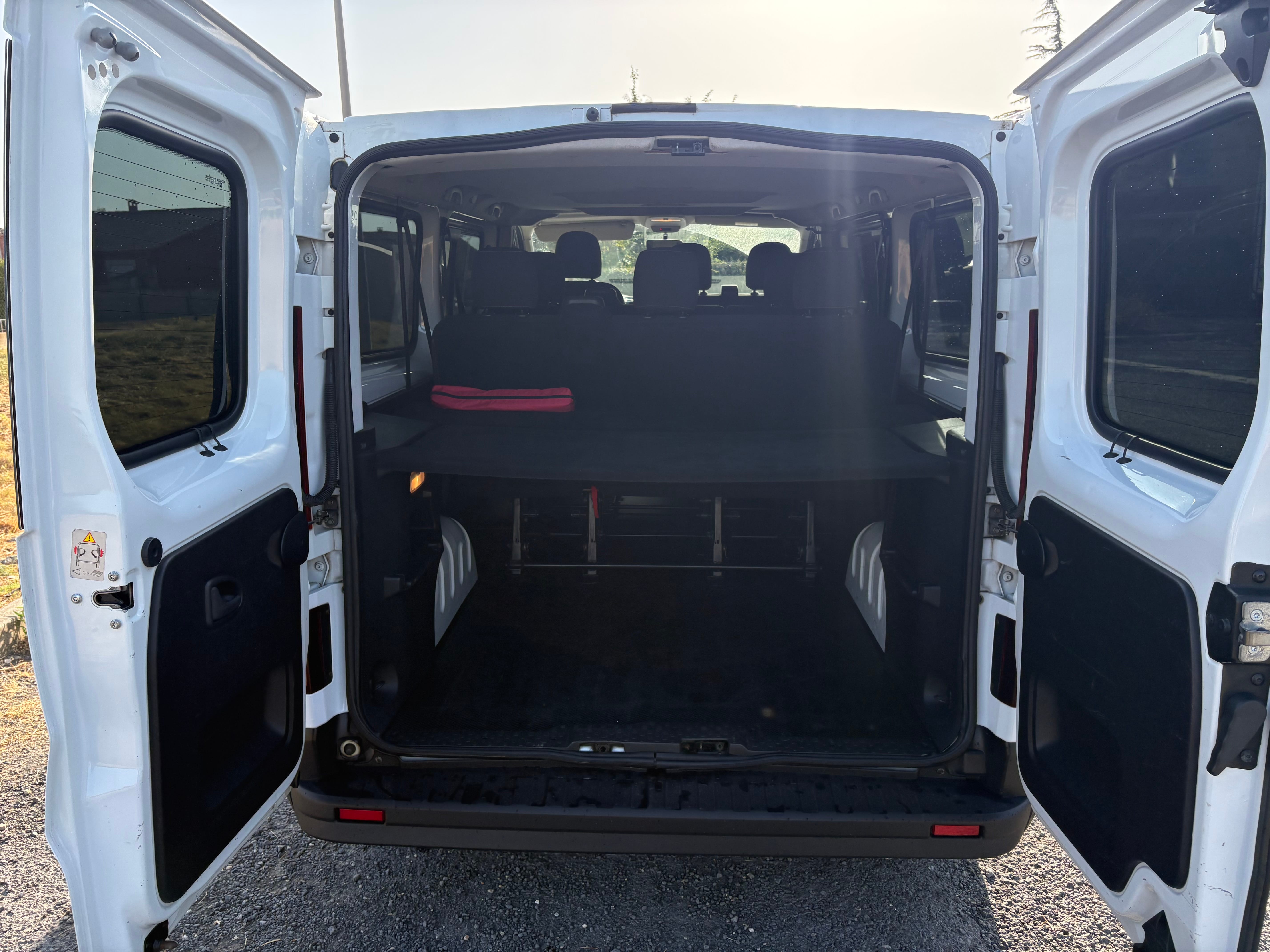 Renault Trafic Passenger 1.6 DCI 9 places avec Siège bébé