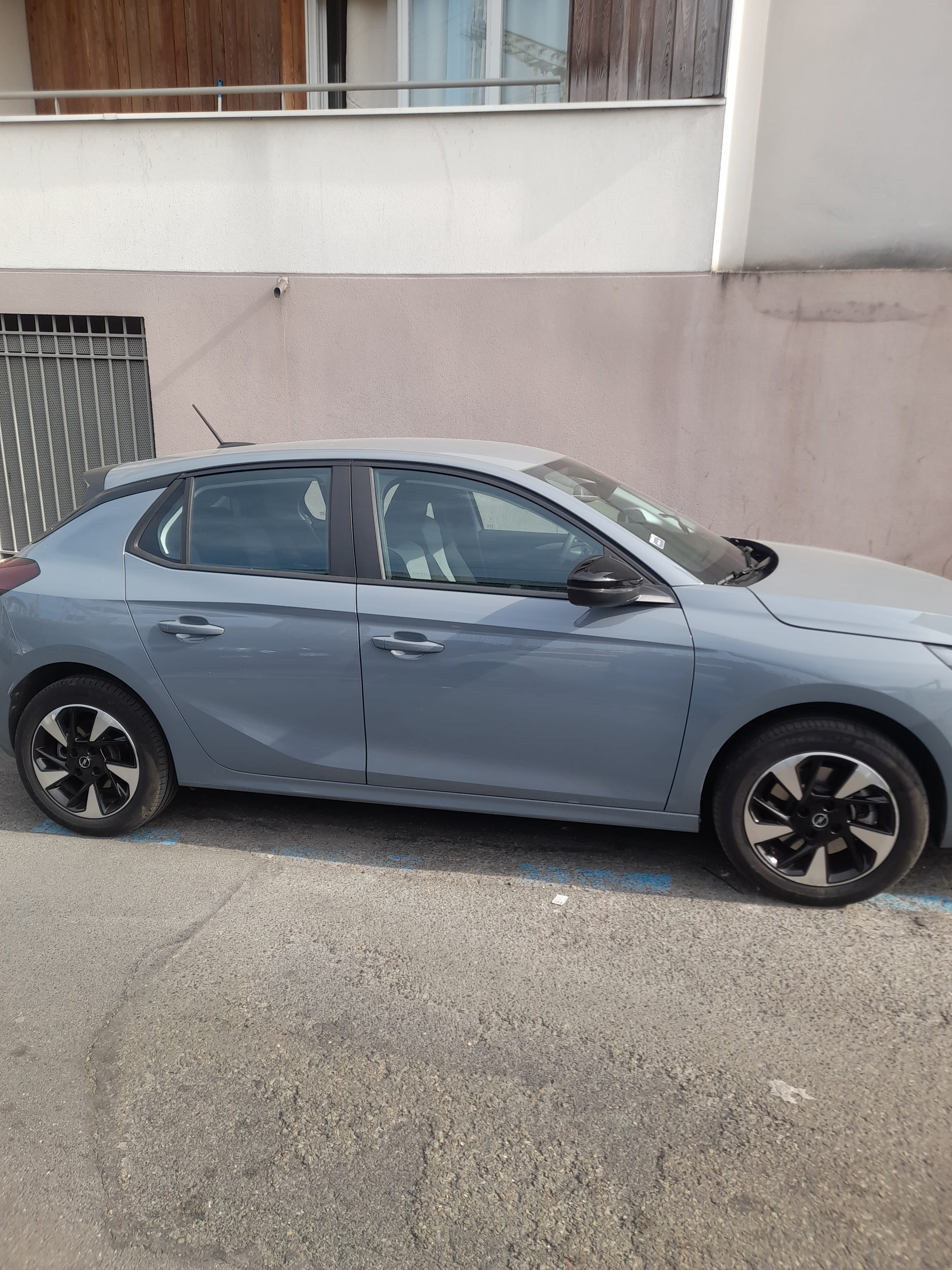 Opel Corsa-E, 2023, Électrique, automatique