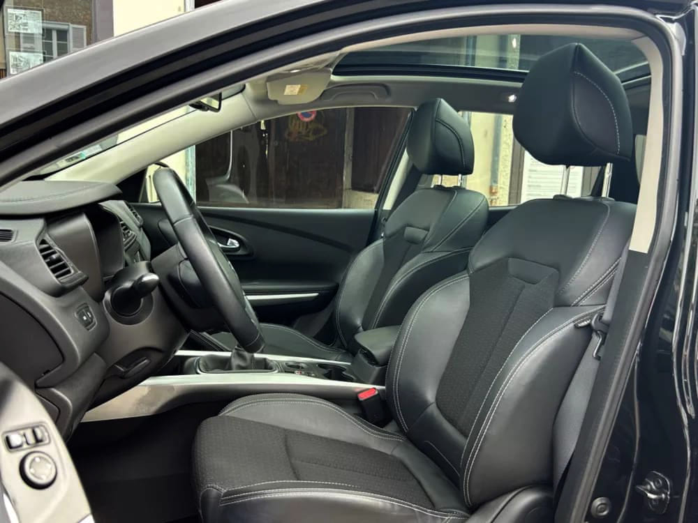 Renault Kadjar avec toit panoramique électrique avec Siège bébé