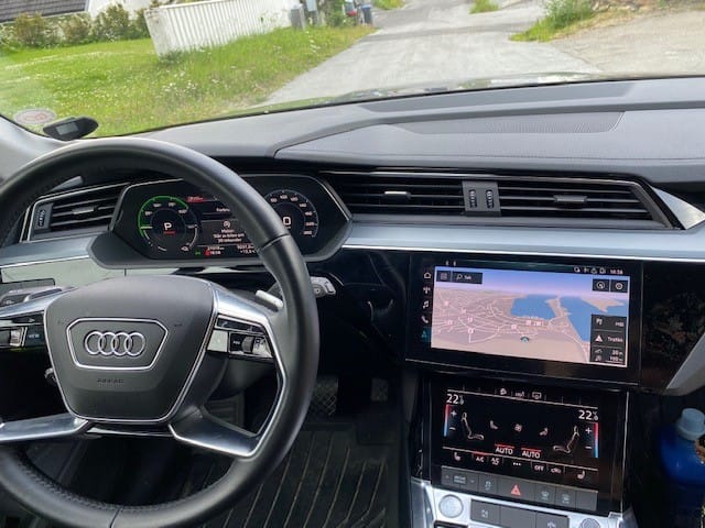 Audi e-tron med GPS