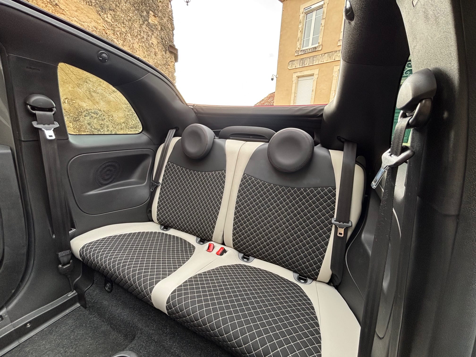 Fiat 500 C cabriolet 1.2 69 ch avec Apple CarPlay