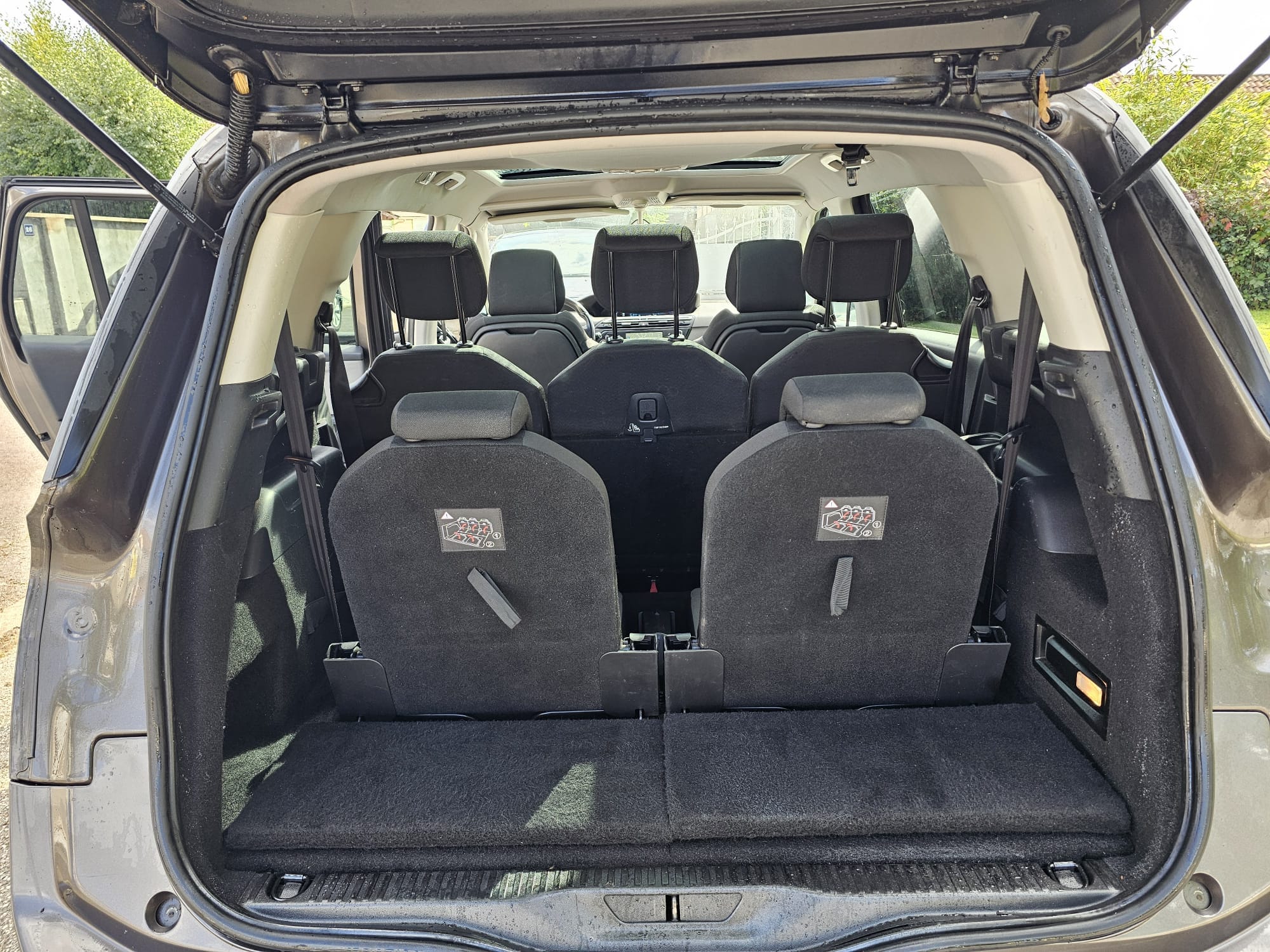 Citroen C4 Grand Picasso 2.0 hdi Business avec Entrée audio / iPod