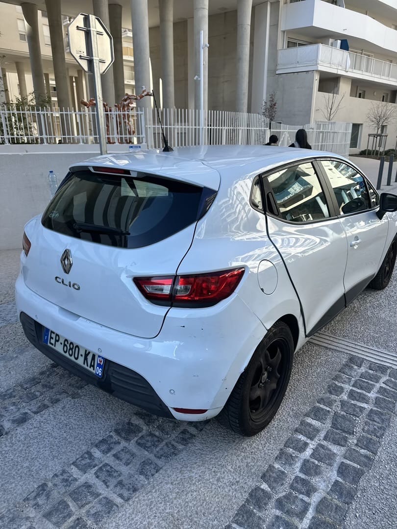 Renault Clio con Aire acondicionado