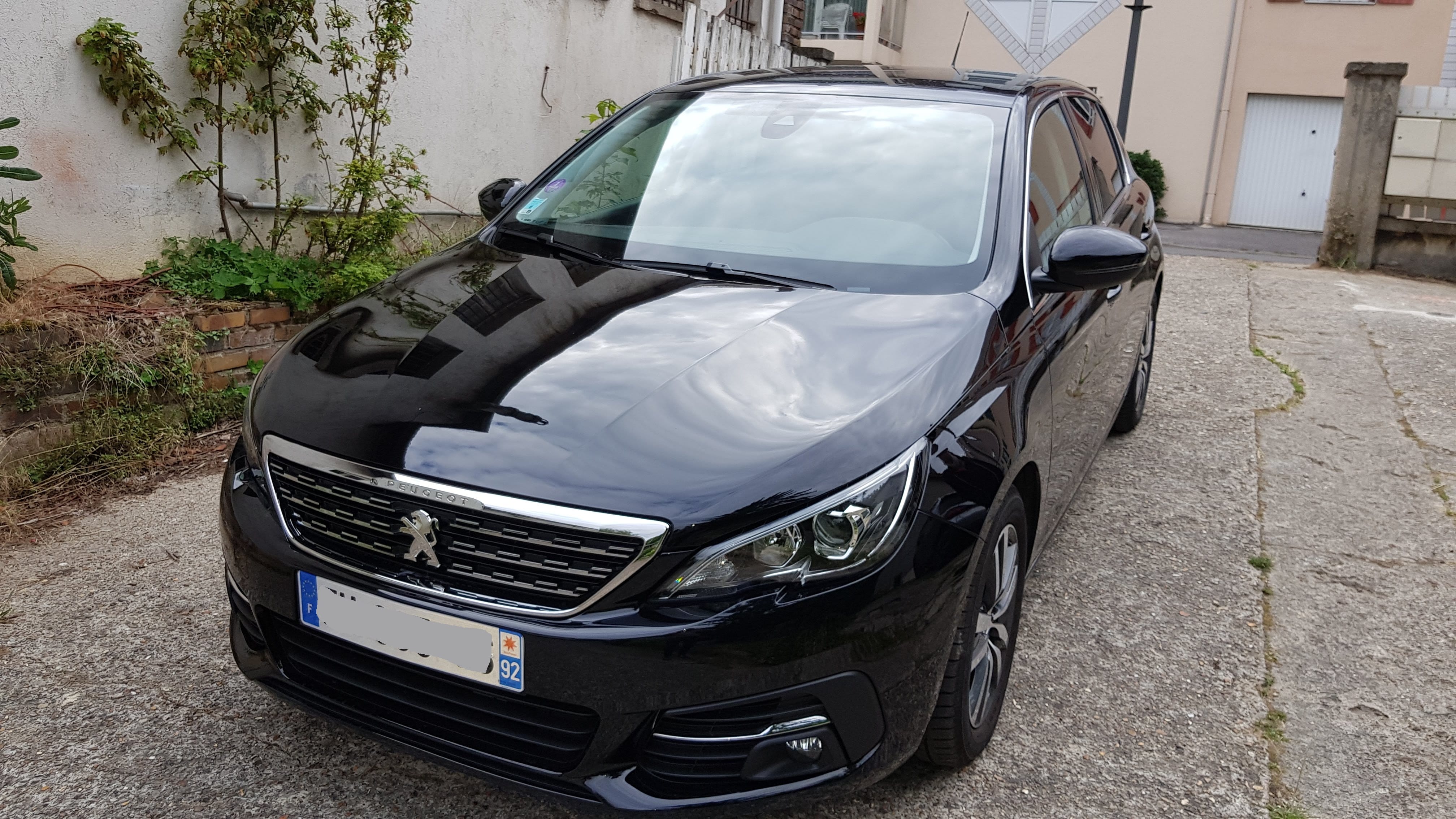 Peugeot 308 1.2 Essence - 130CV, 2019, Essence 95