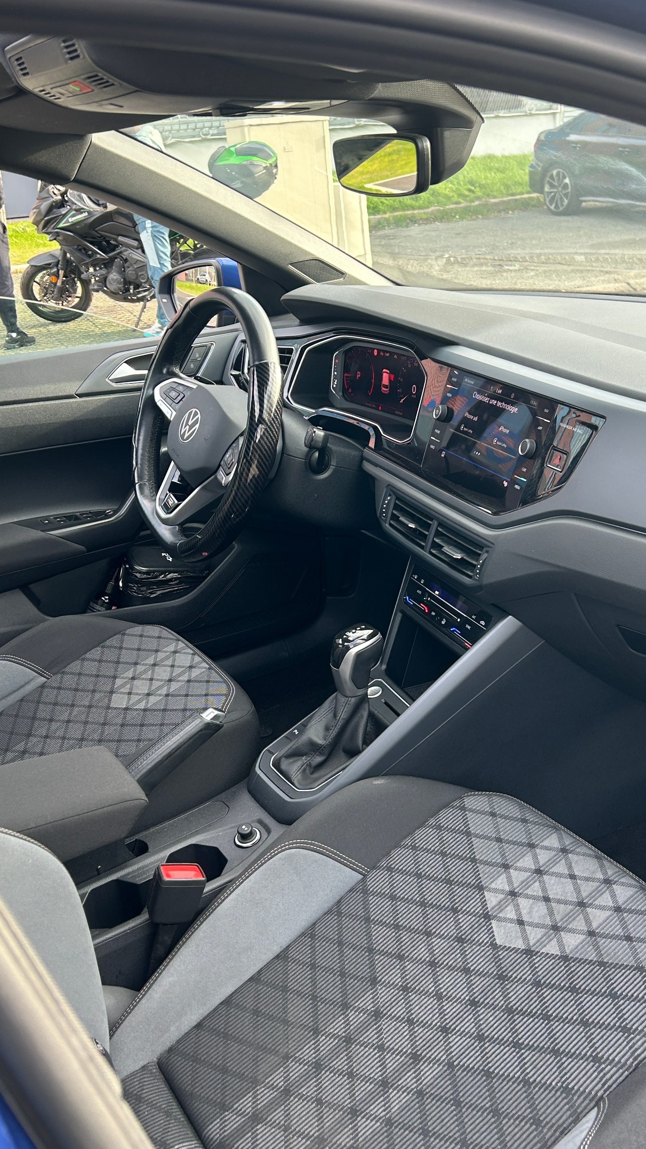 Volkswagen Polo R-Line avec GPS