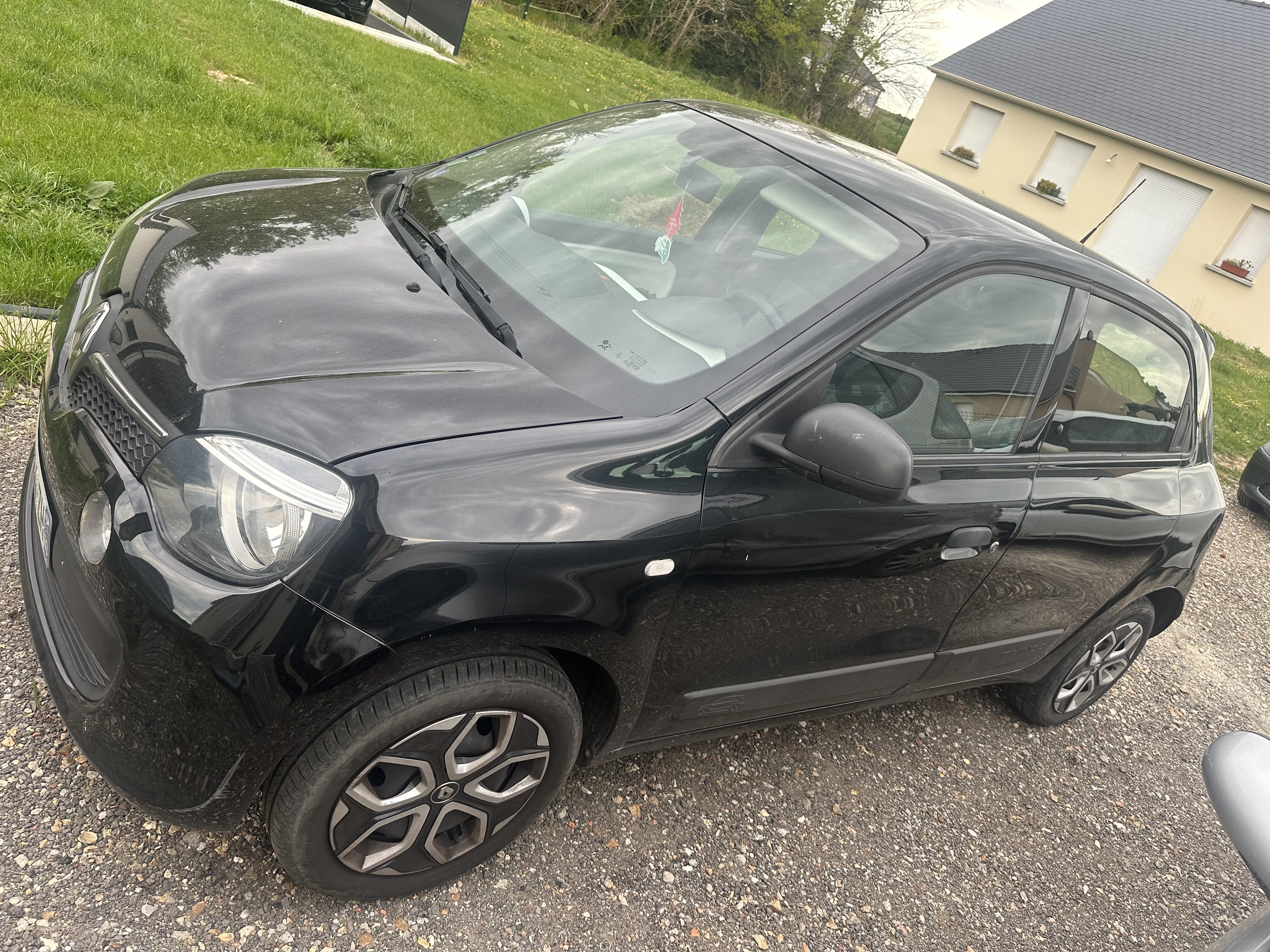 Renault Twingo III avec Siège bébé