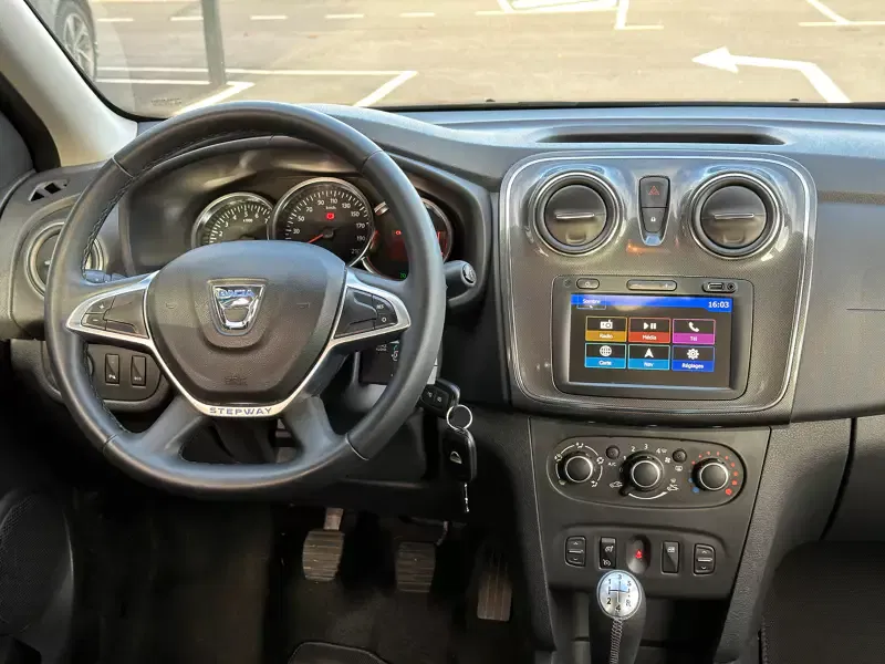 Dacia Sandero Stepway avec GPS