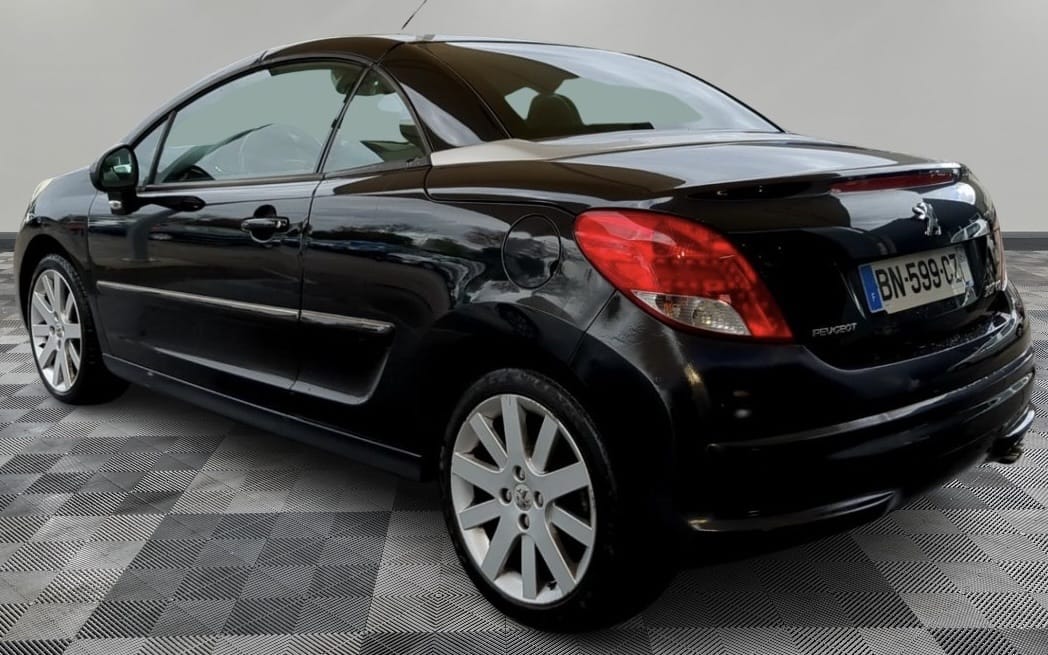 Peugeot 207 CC avec Climatisation