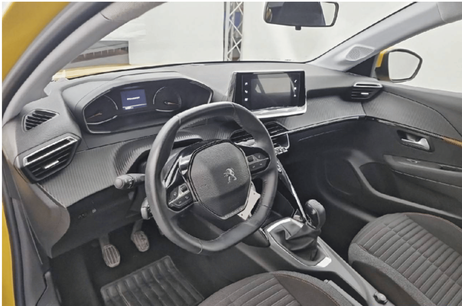 Peugeot 208 con Control de velocidad
