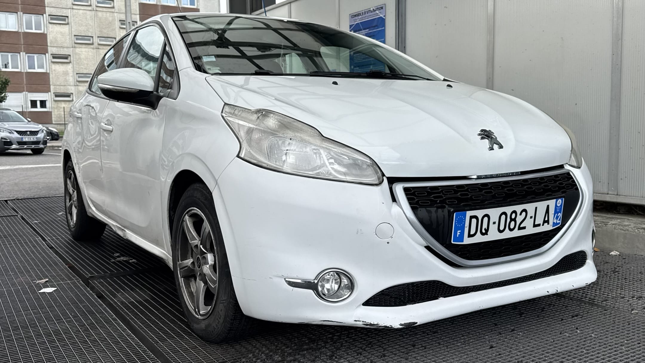 Peugeot 208 avec Climatisation