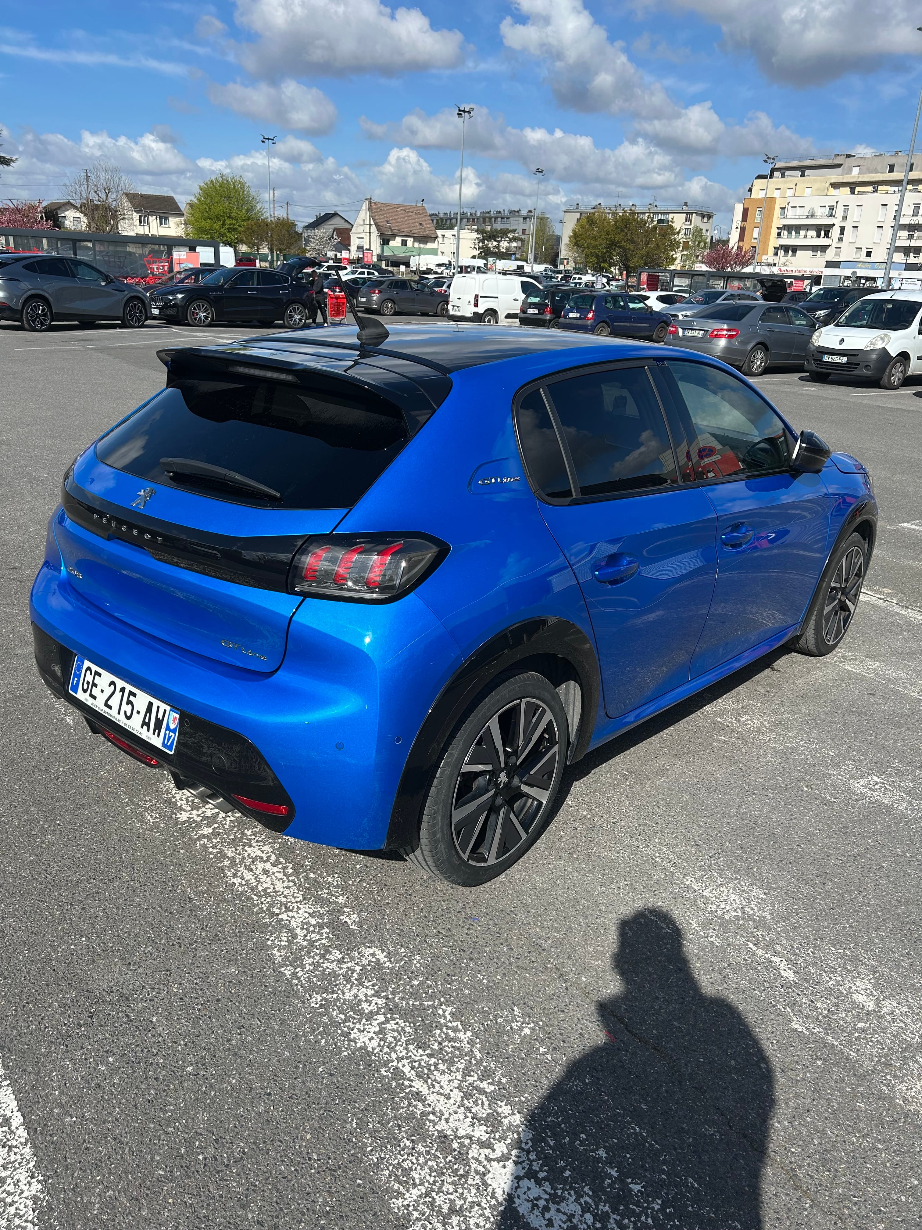 Peugeot 208 GT Line avec Audio Bluetooth