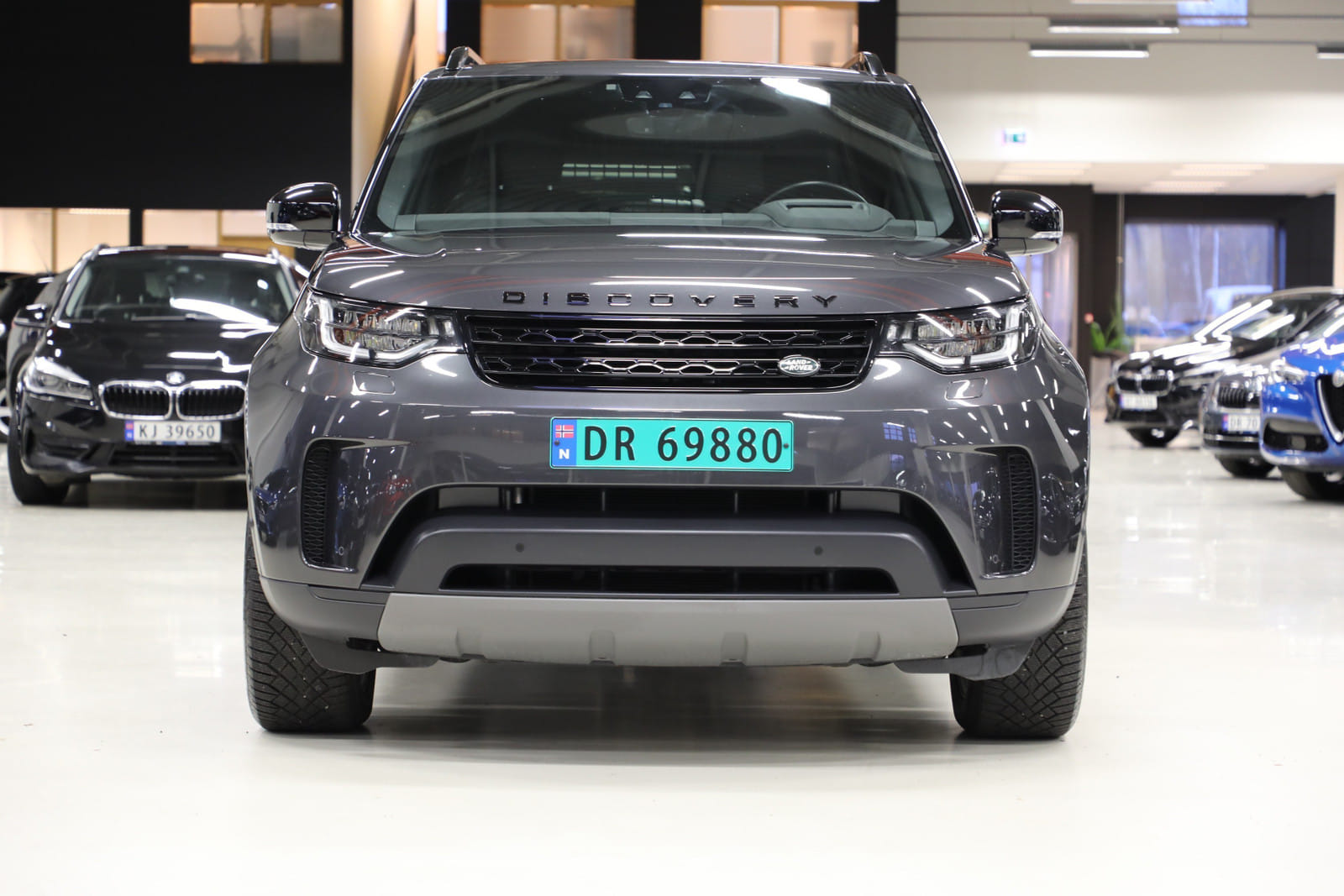 Land-Rover Discovery 3,0D 306HK HSE/Black-pack/ACC/Webasto/Krok/Soltak/HUD+ med Bluetooth audio