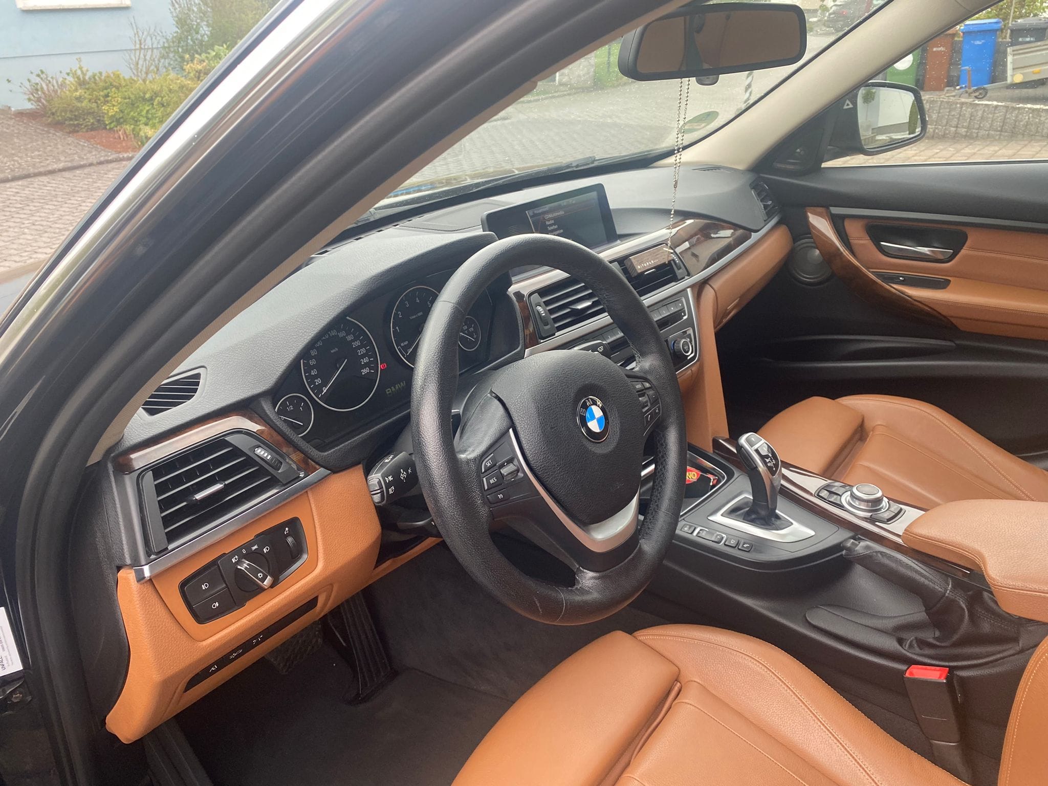 BMW Série 3 avec Régulateur de vitesse