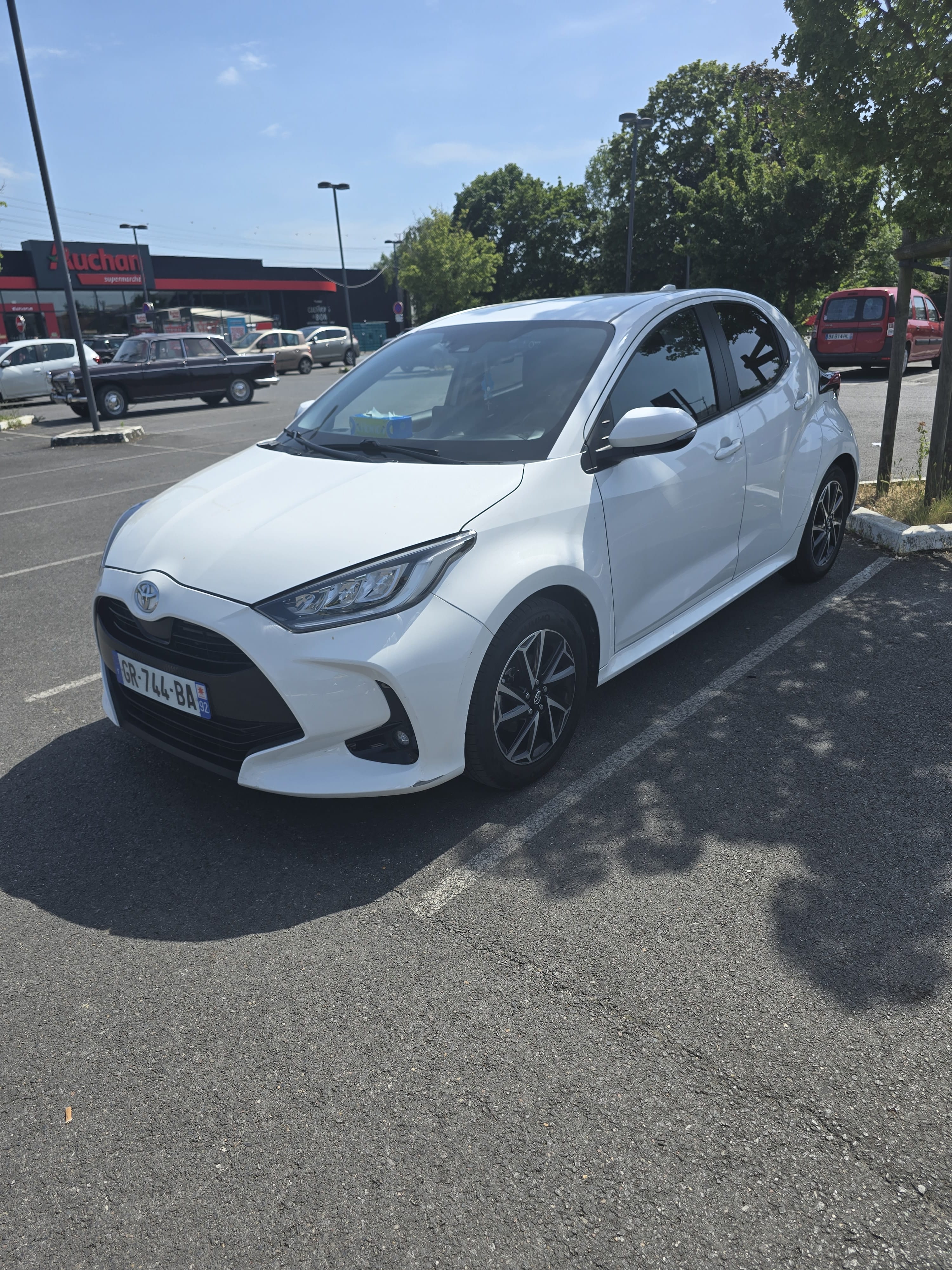 Toyota Yaris, 2023, Essence 95