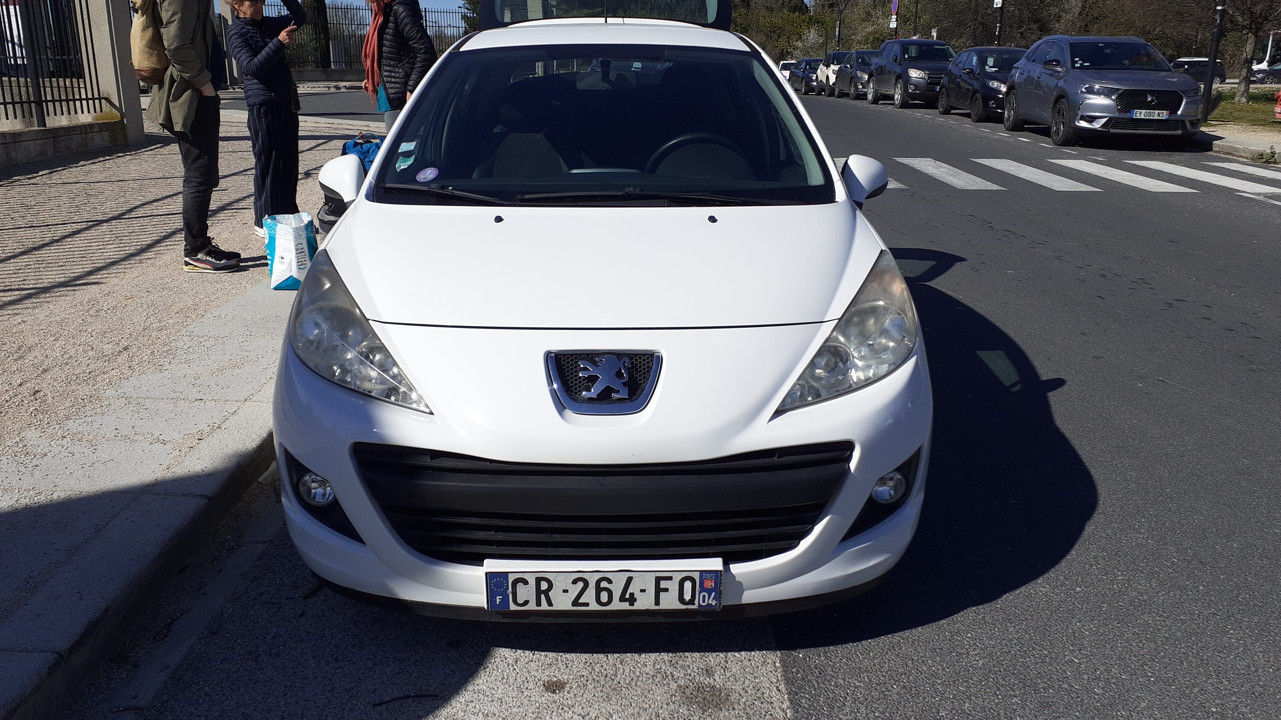 Peugeot 207+ avec Régulateur de vitesse