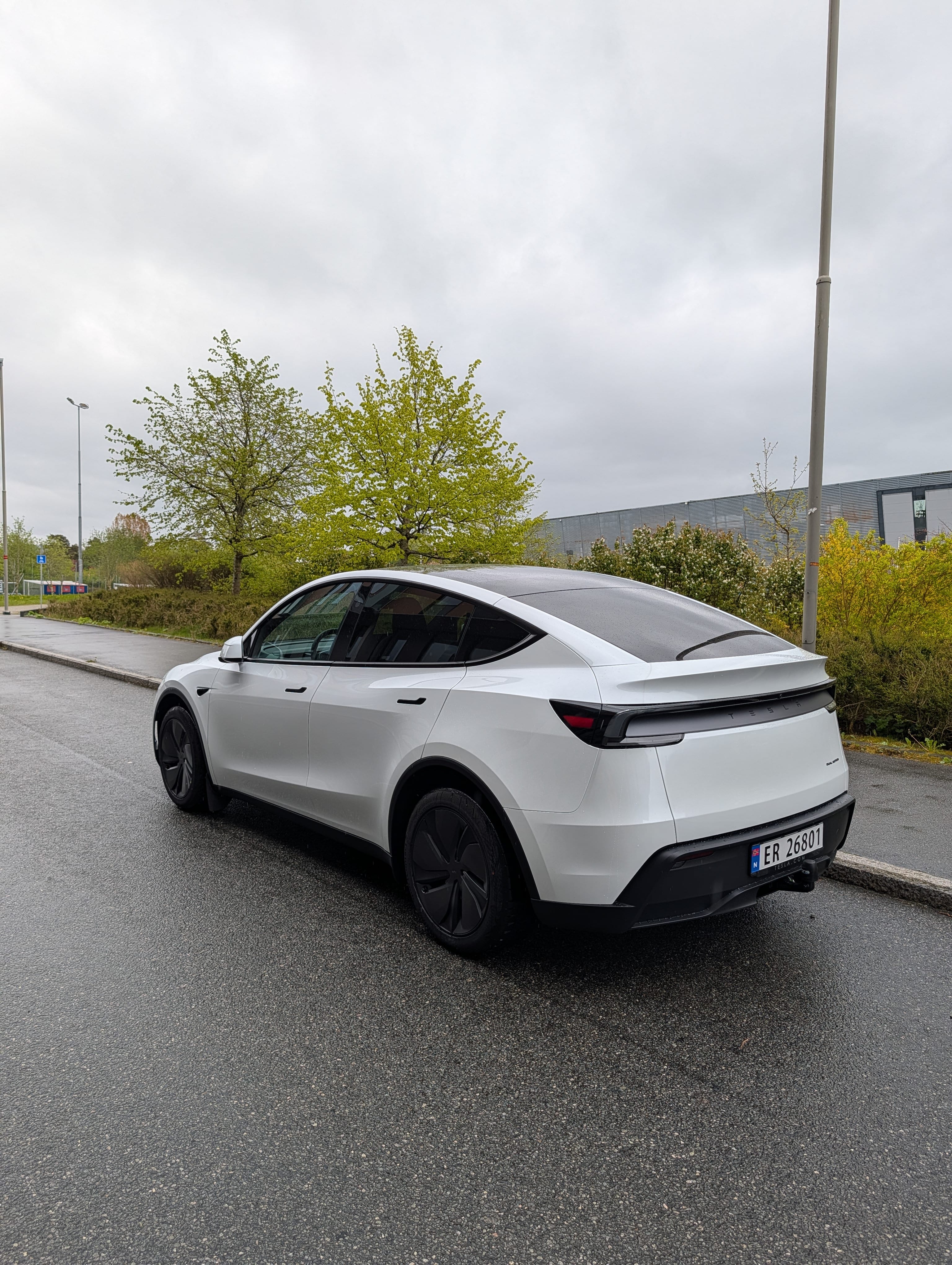Tesla Model Y Long range med Ryggekamera
