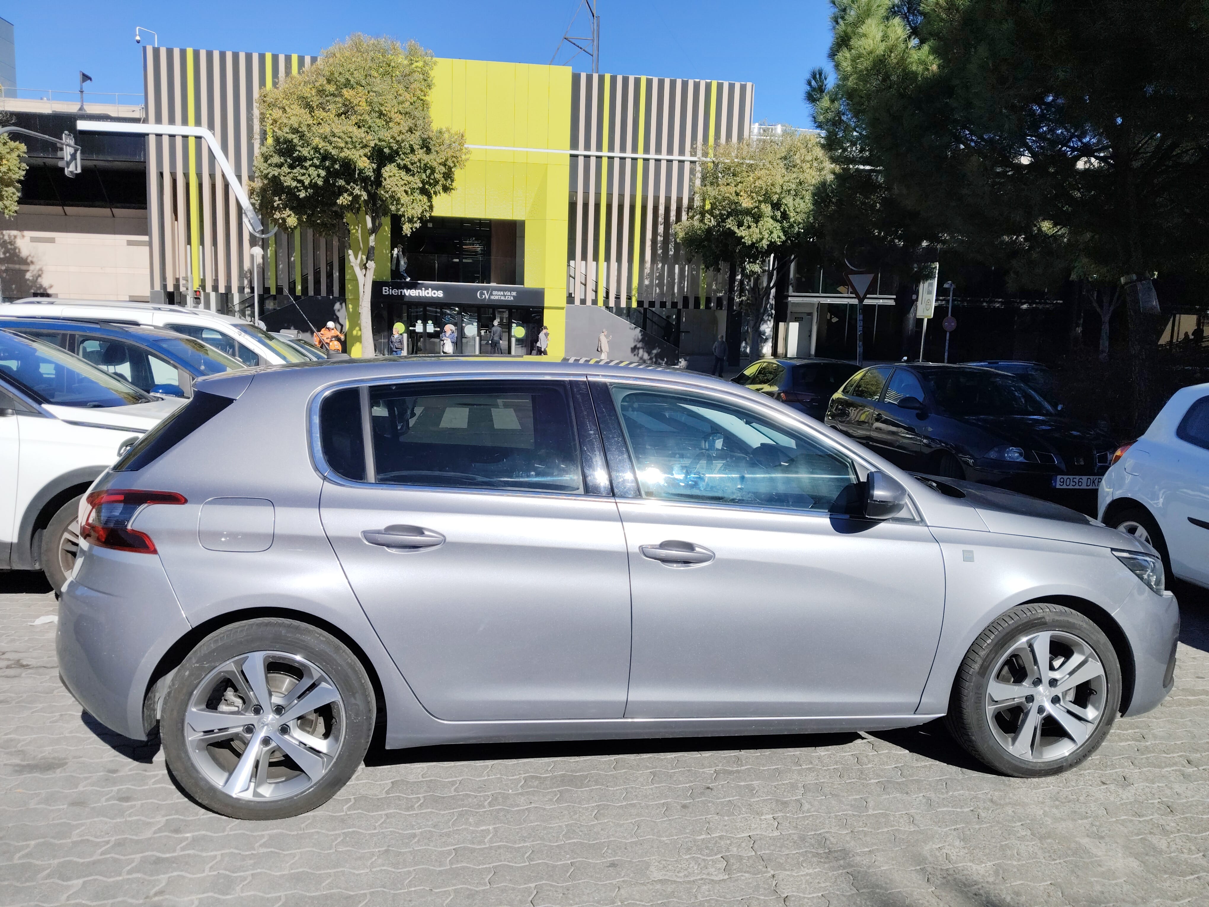 Peugeot 308 con Aire acondicionado