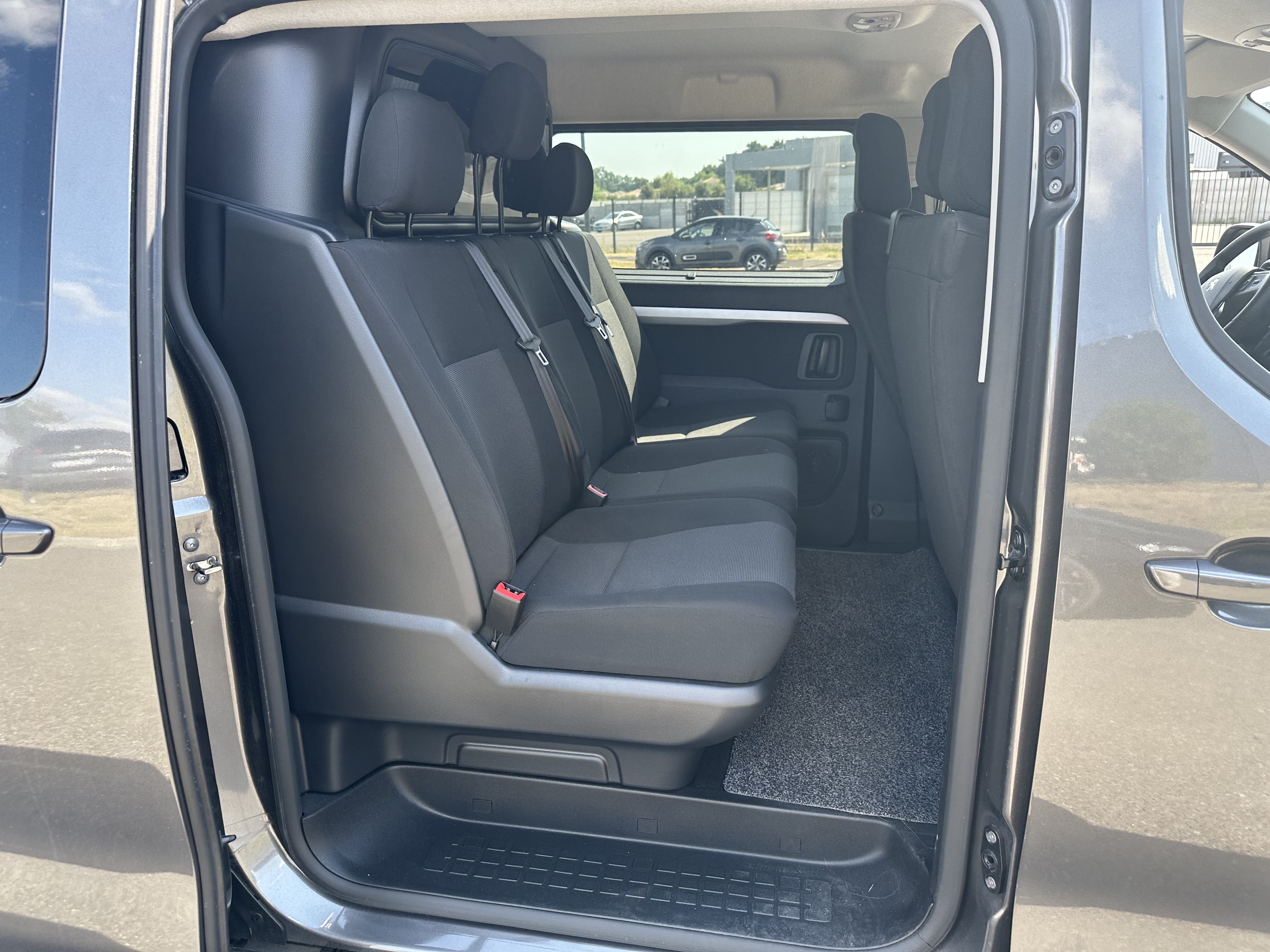 Peugeot Expert Double Cabine 2.0 hdi 150 ch avec Attelage