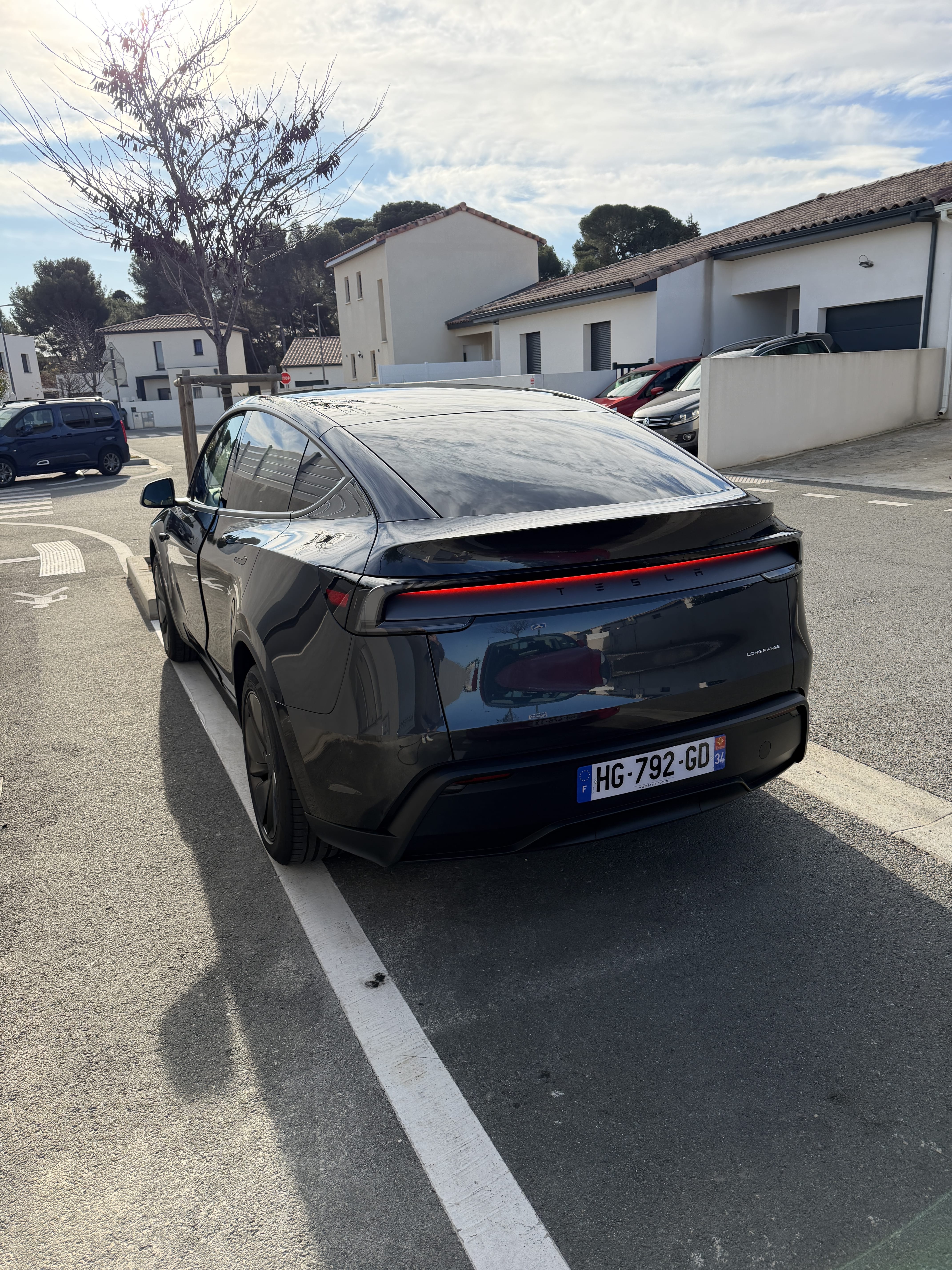 Tesla Model Y Long Range avec GPS