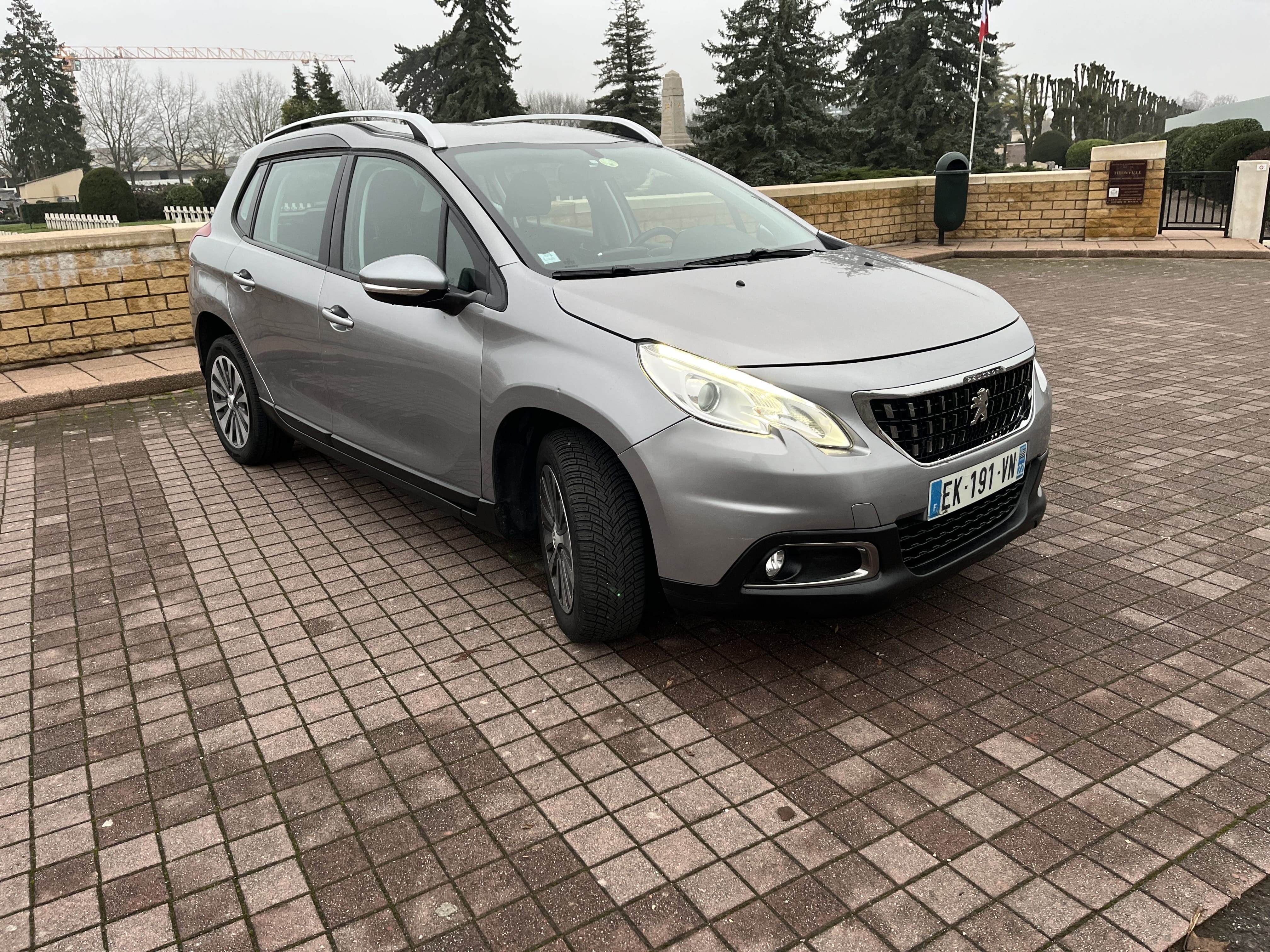 Peugeot 2008 avec Climatisation
