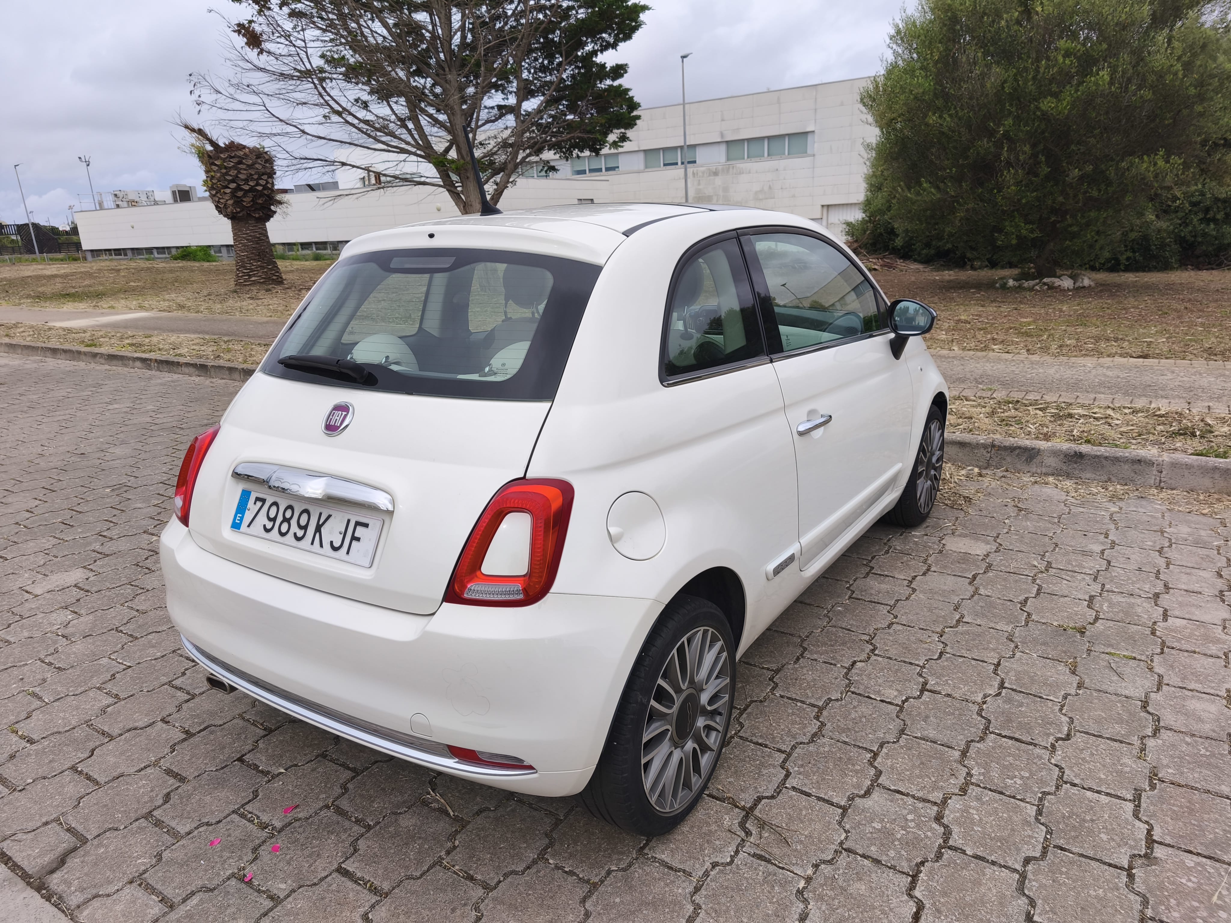 Fiat 500 con Puertos de carga USB