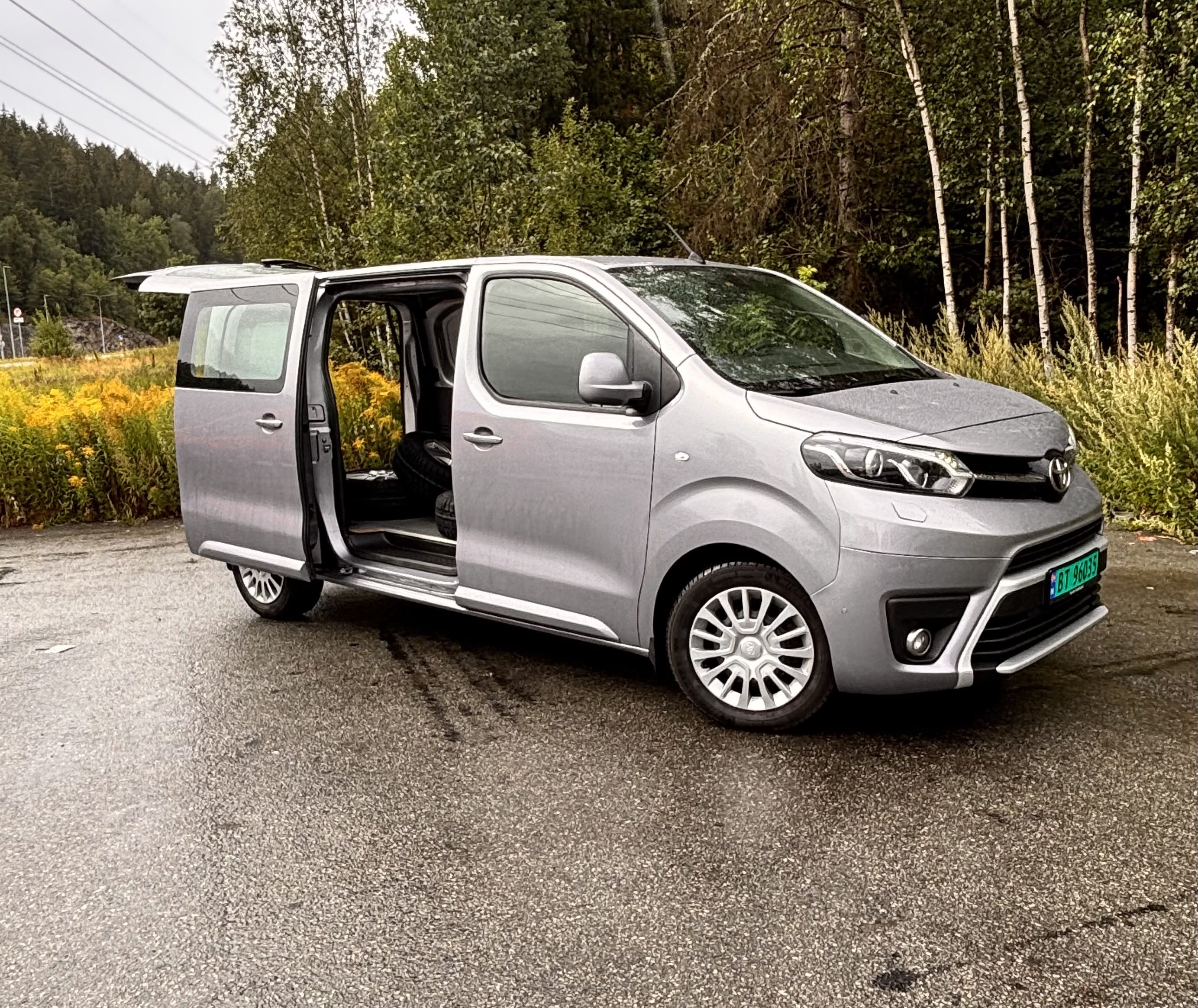 Toyota Proace Varebil med Bluetooth audio