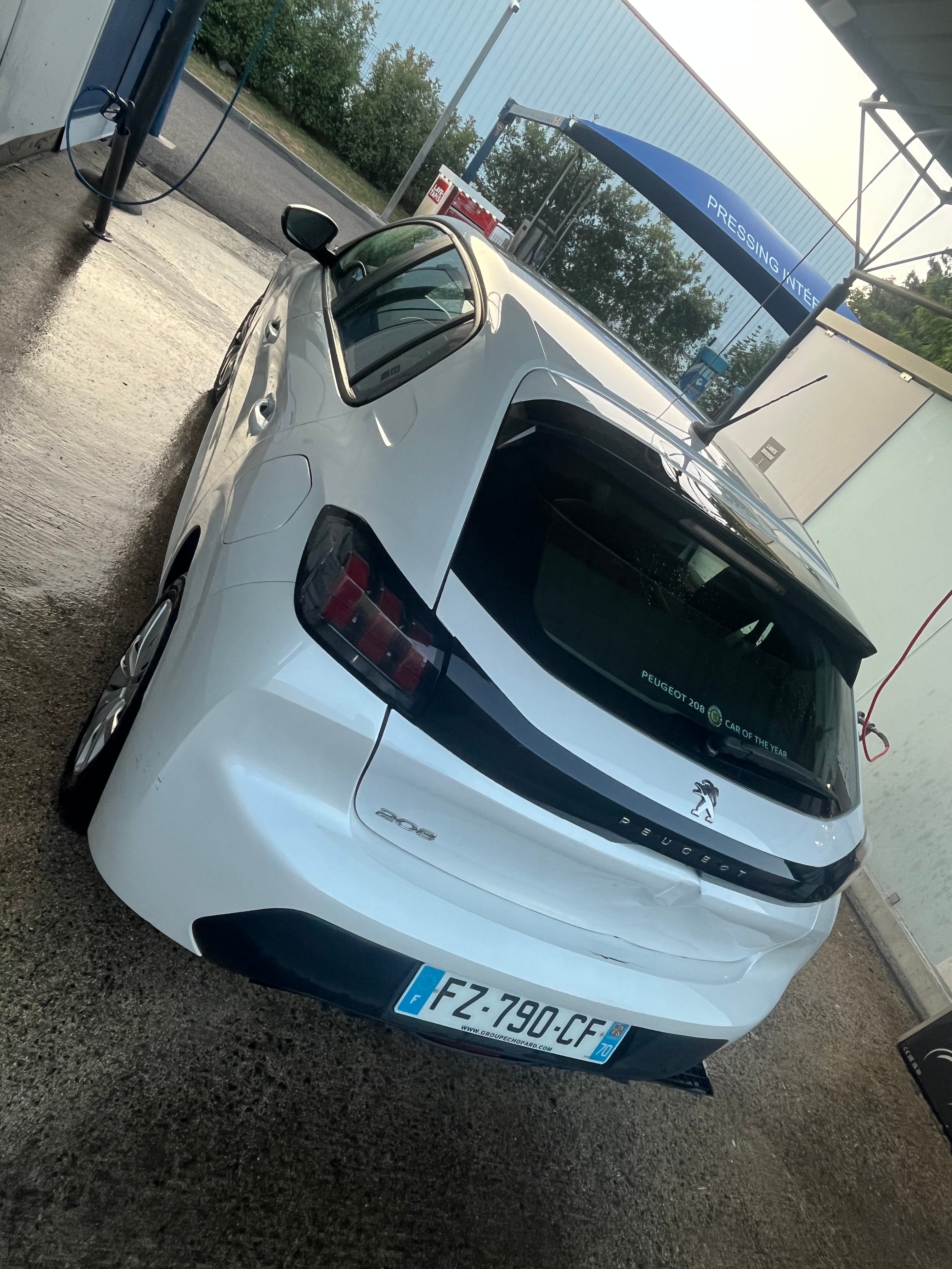 Peugeot 208 avec Climatisation