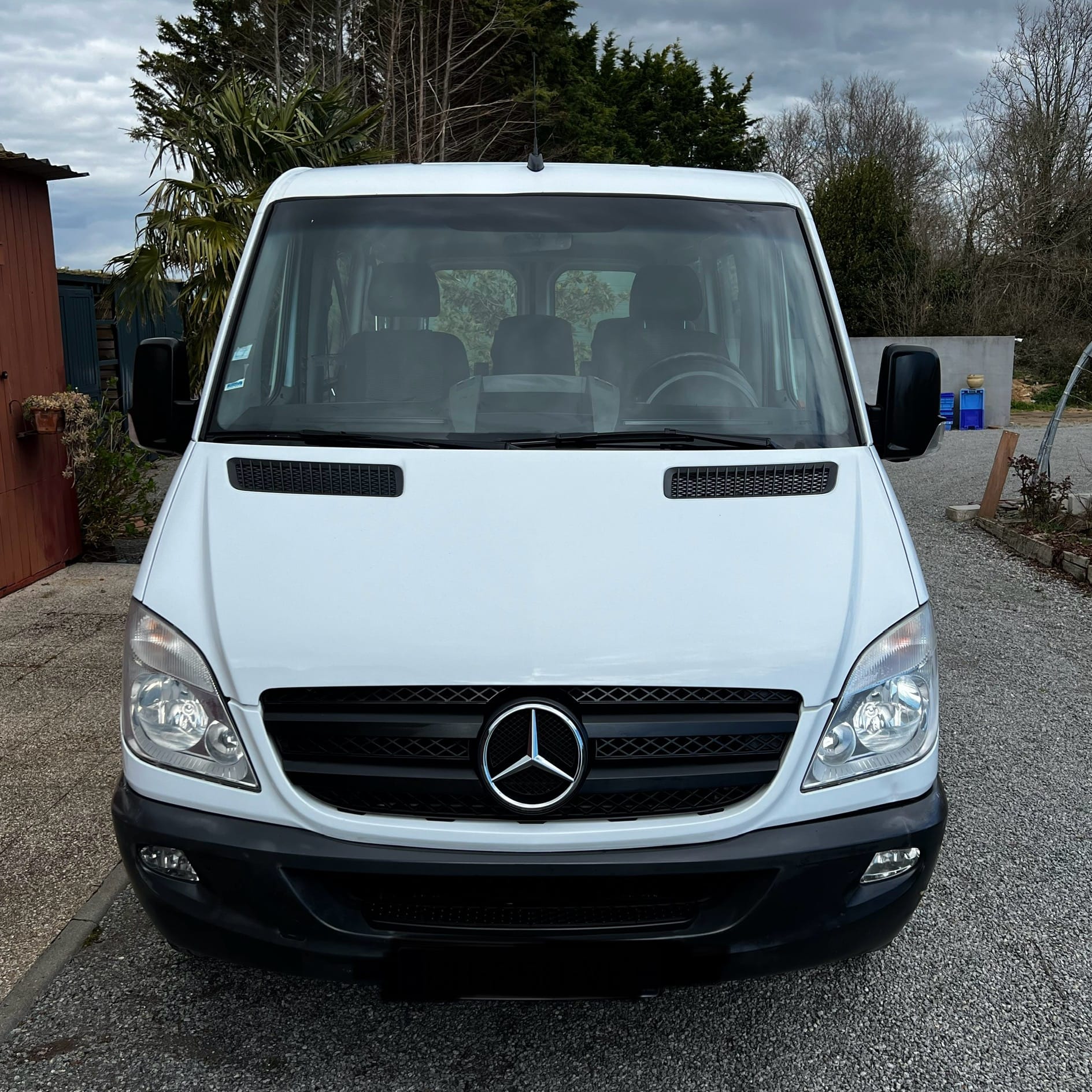 Mercedes-Benz Sprinter Combi Mini bus 8 places spacieux (accès handicapé).