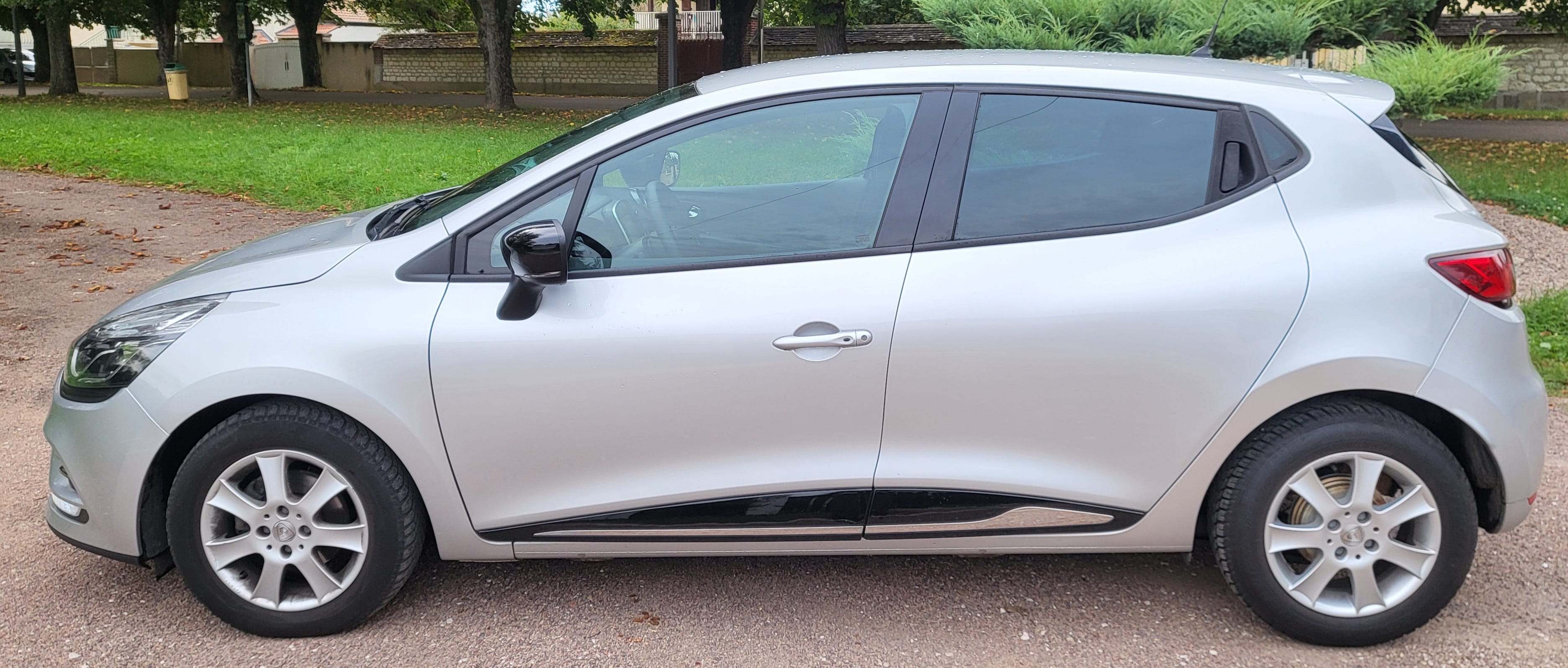 Renault Clio avec Climatisation