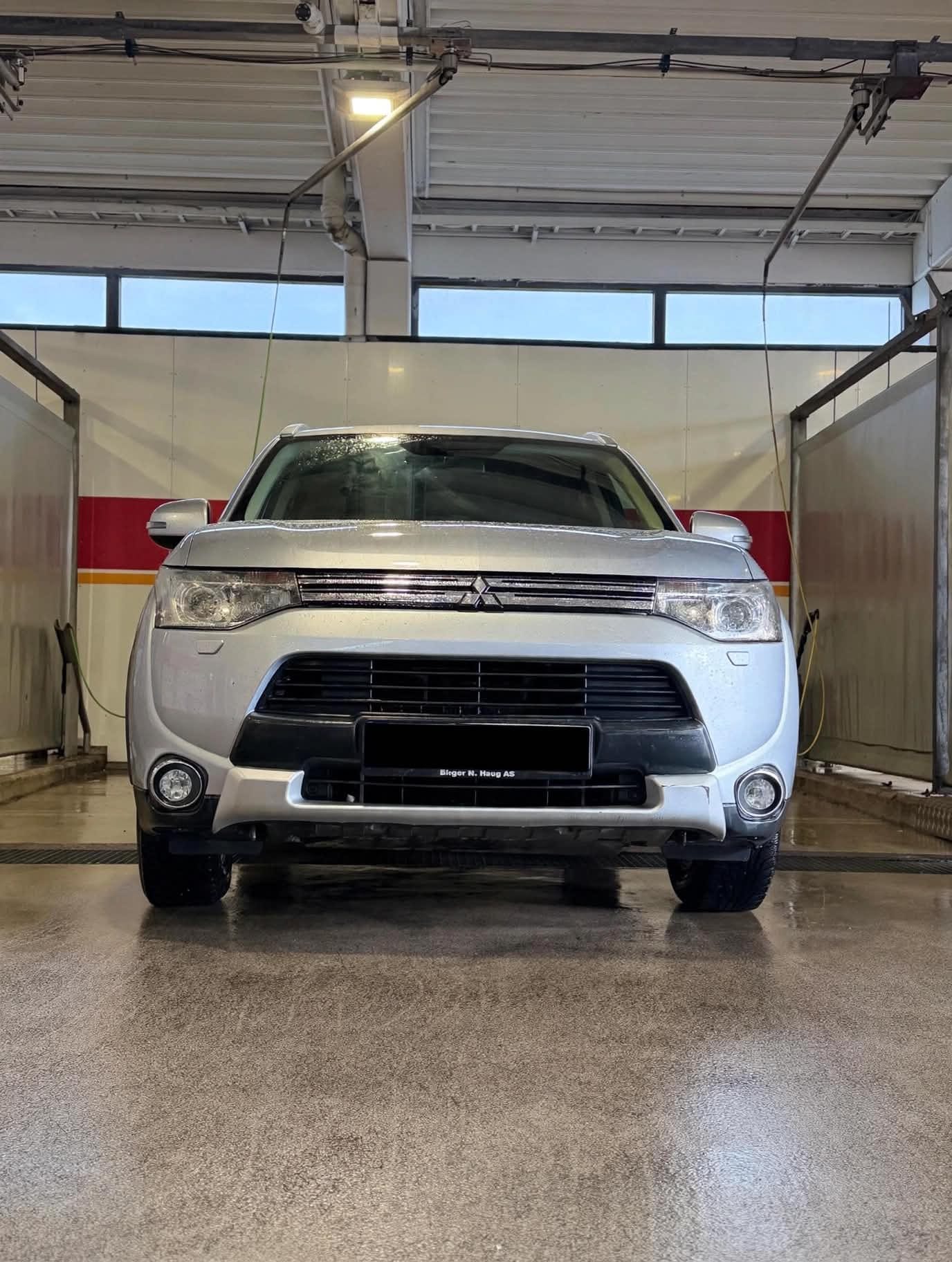 Mitsubishi Outlander Hybrid, 2017, Blyfri 95, automatic