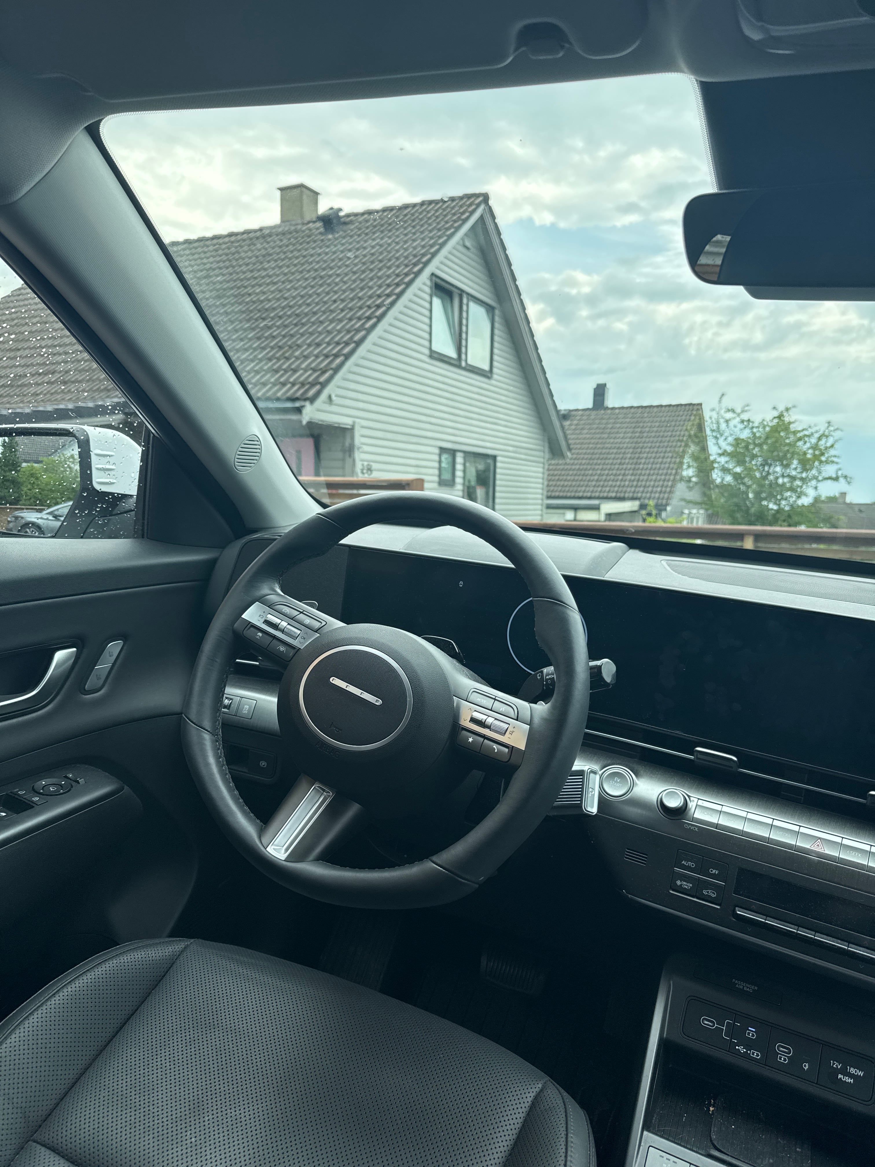 Hyundai Kona Electric med GPS