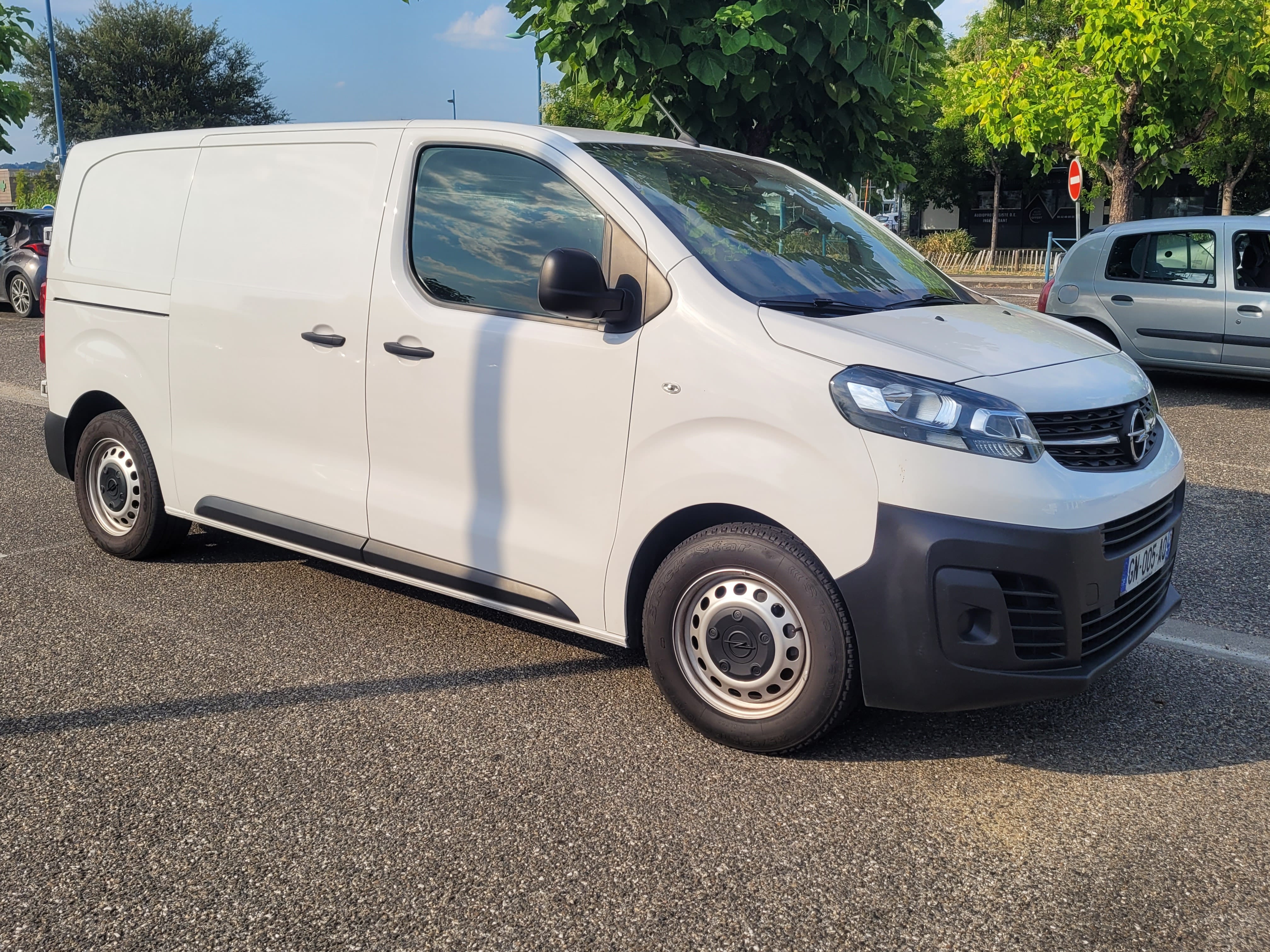 Opel Vivaro, 2023, Diesel