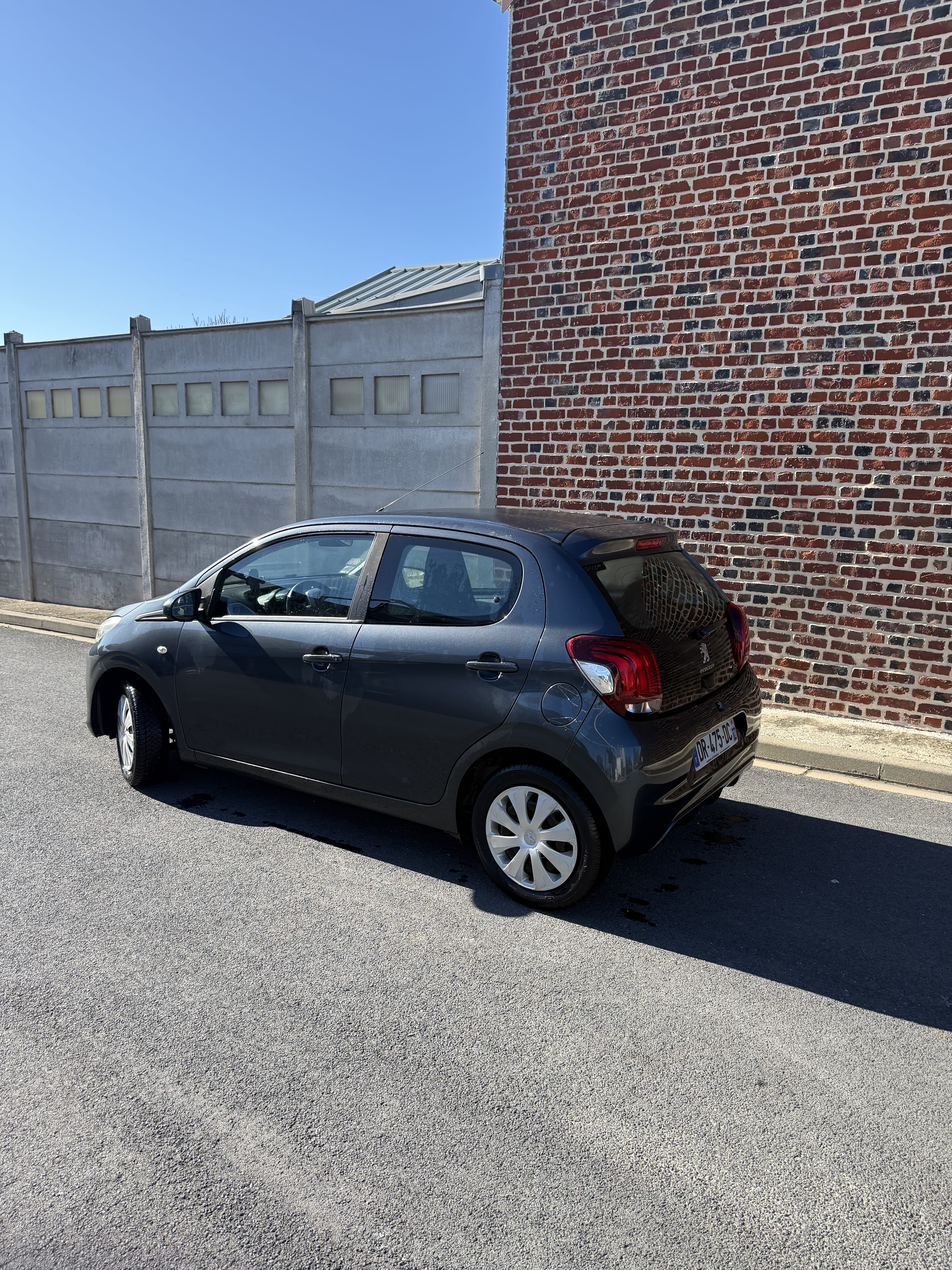Peugeot 108 avec Siège bébé