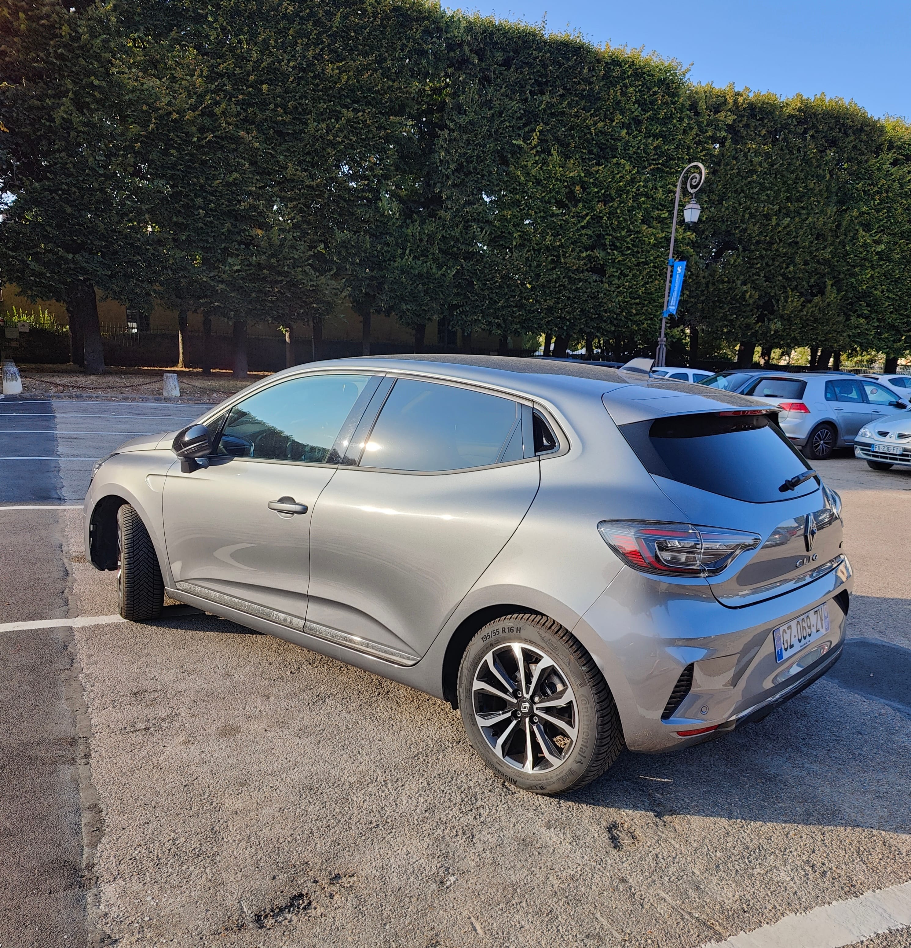 Renault Clio E-tech avec Climatisation