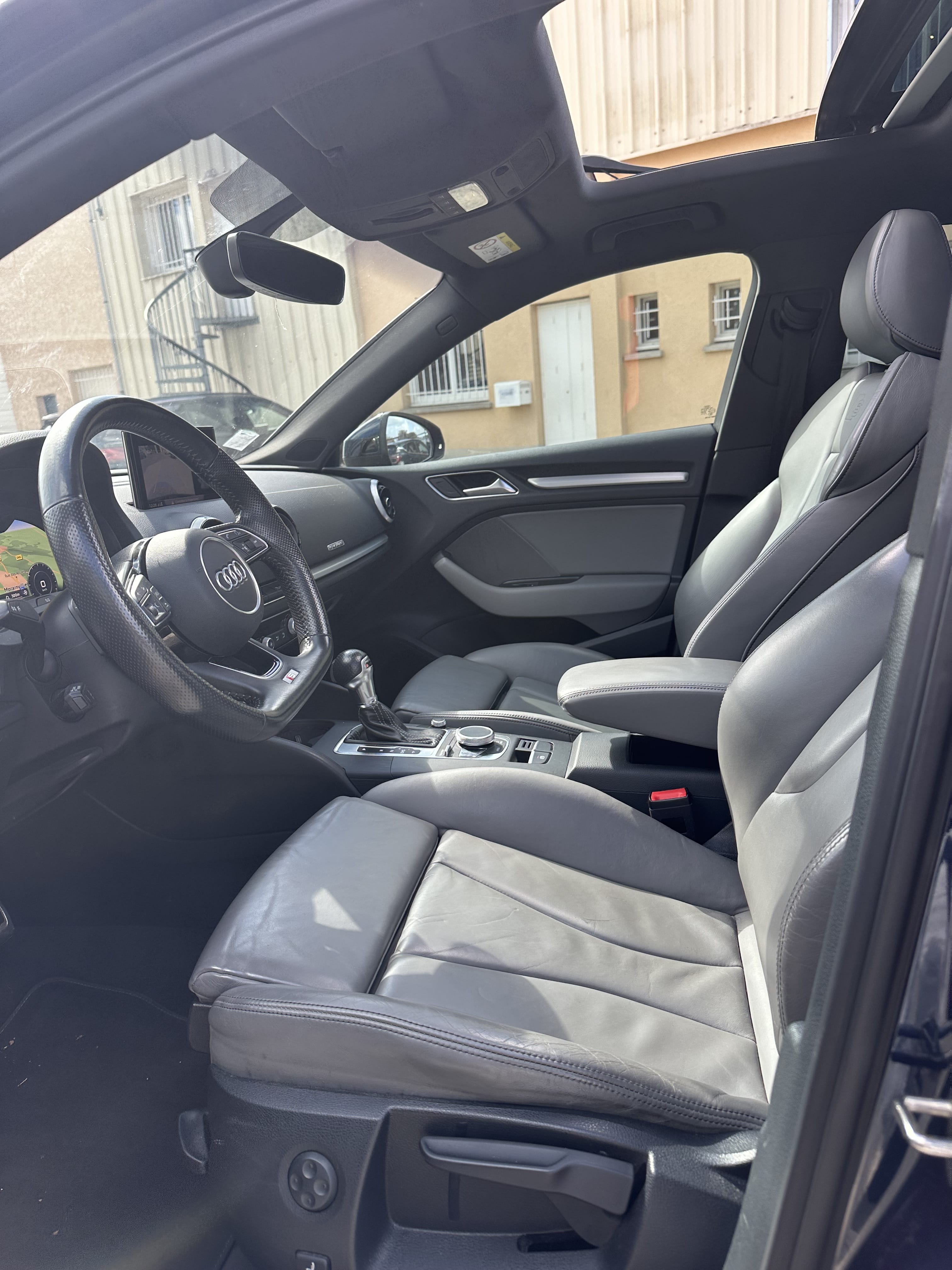 Audi A3 Sportback avec Climatisation