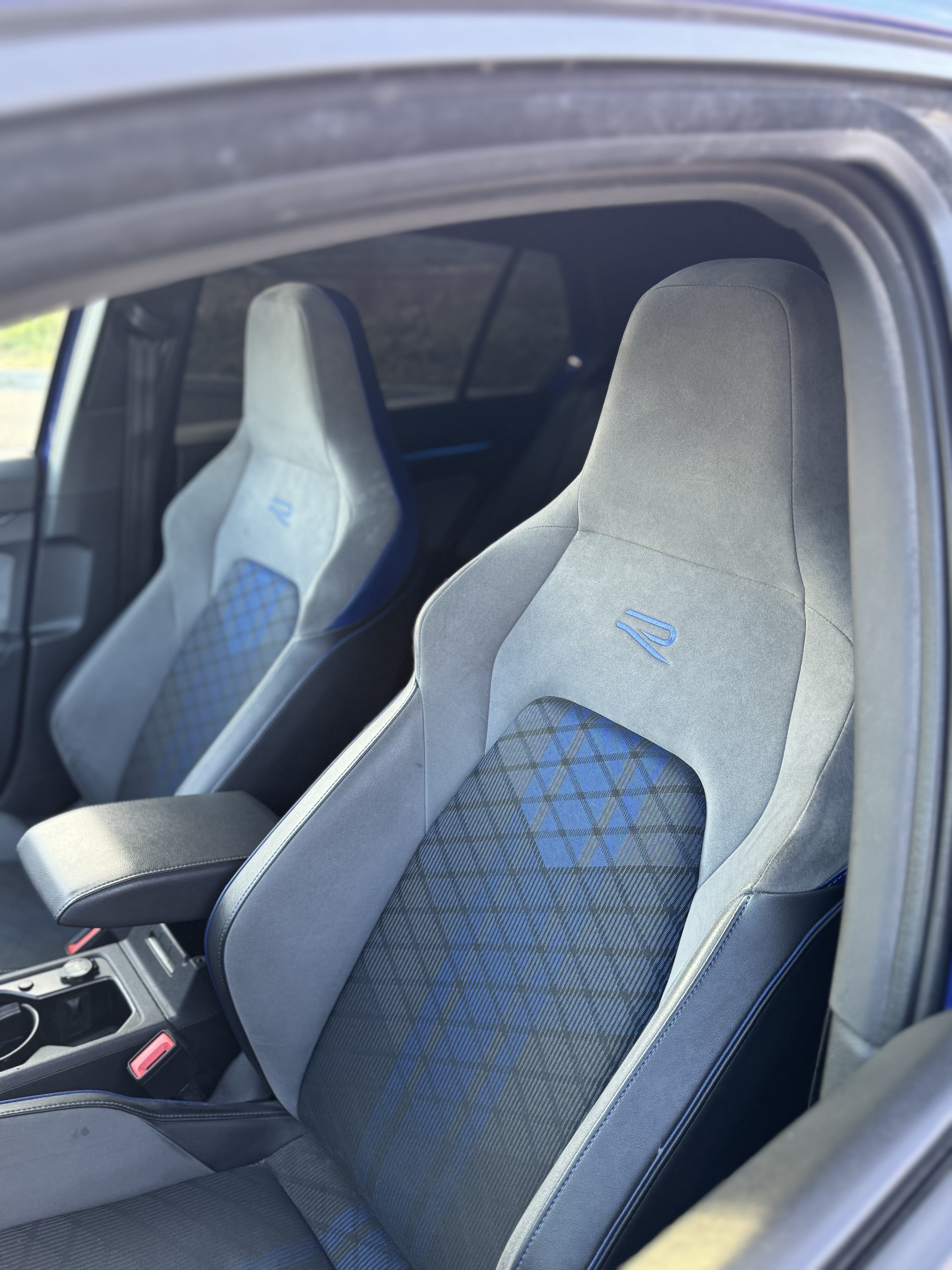 Volkswagen Golf avec Apple CarPlay