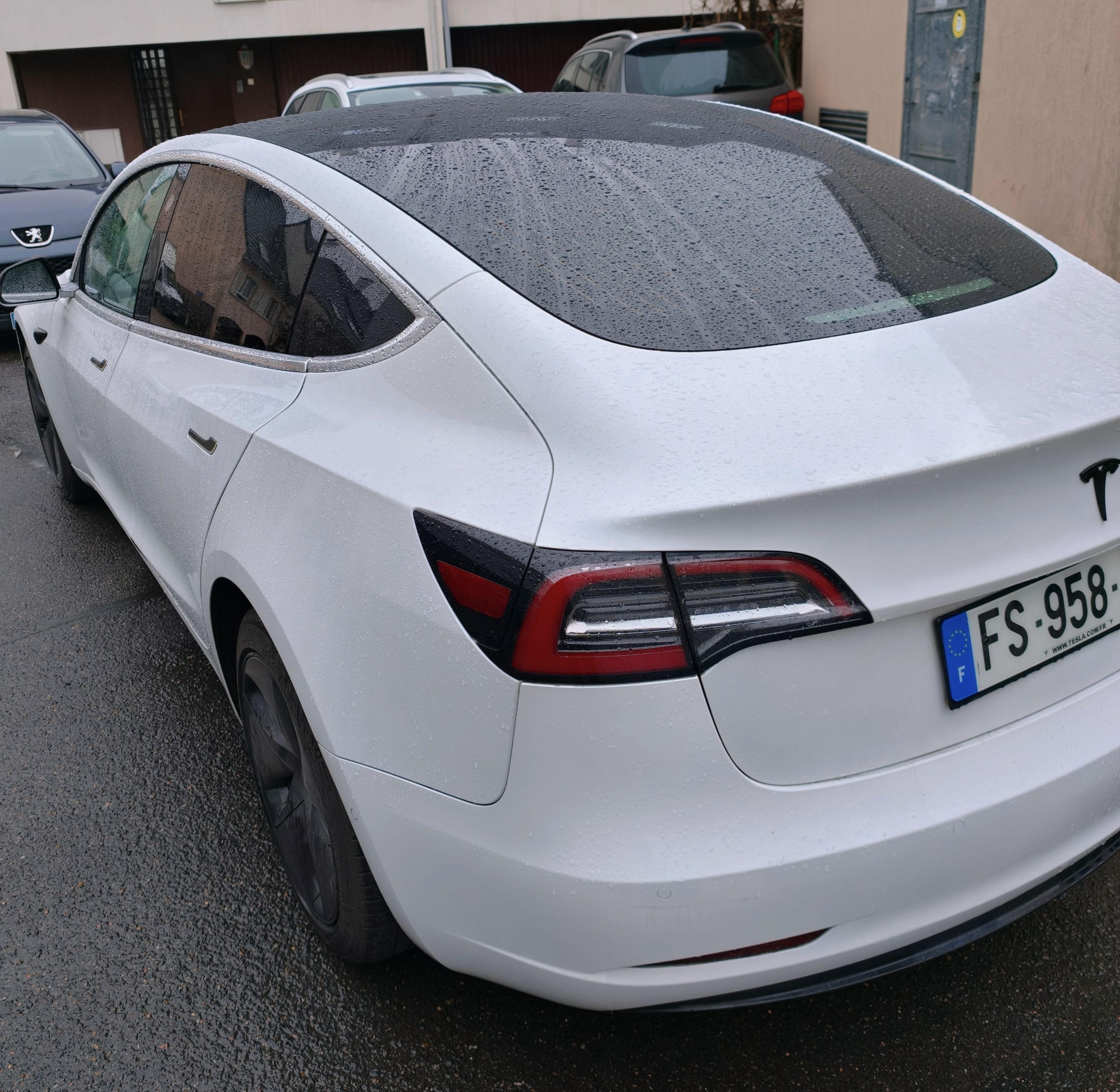 Tesla Model 3 Long Range avec GPS