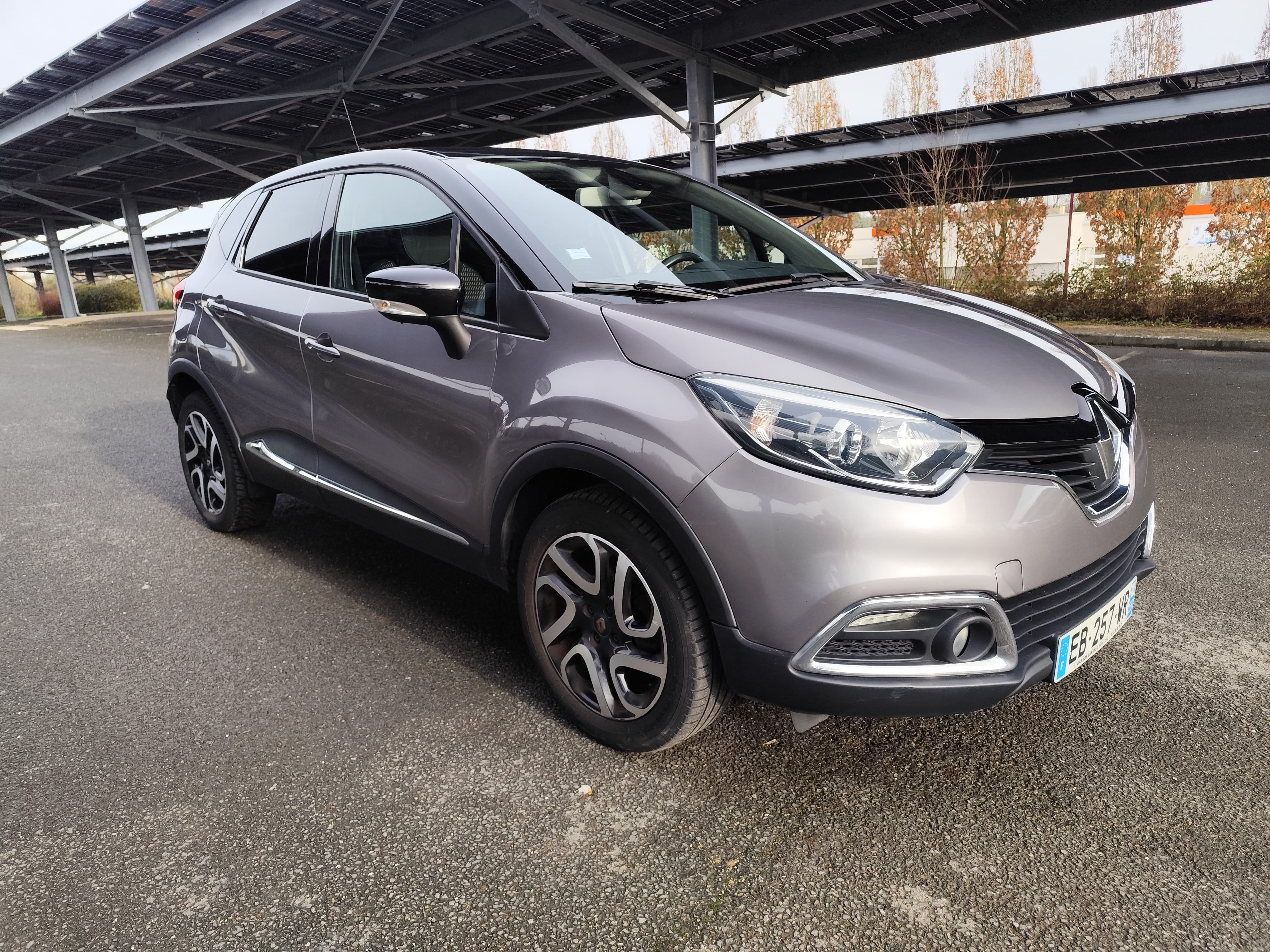 Renault Captur Essence proche gare 24/24