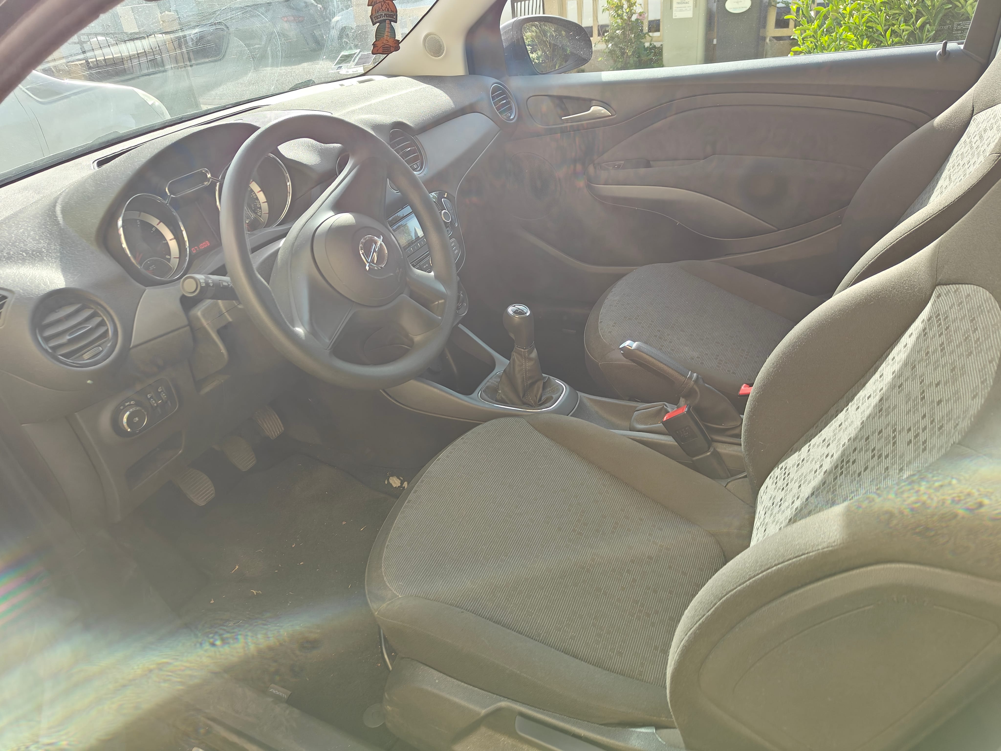Opel Adam avec Port USB