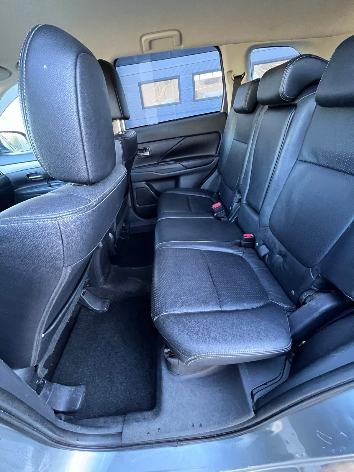 Mitsubishi Outlander 2.2 DI-D , 4X4 , 7 Seter, Automat, skiboks, adaptiv cruise, ryggekamera. med Cruisekontroll