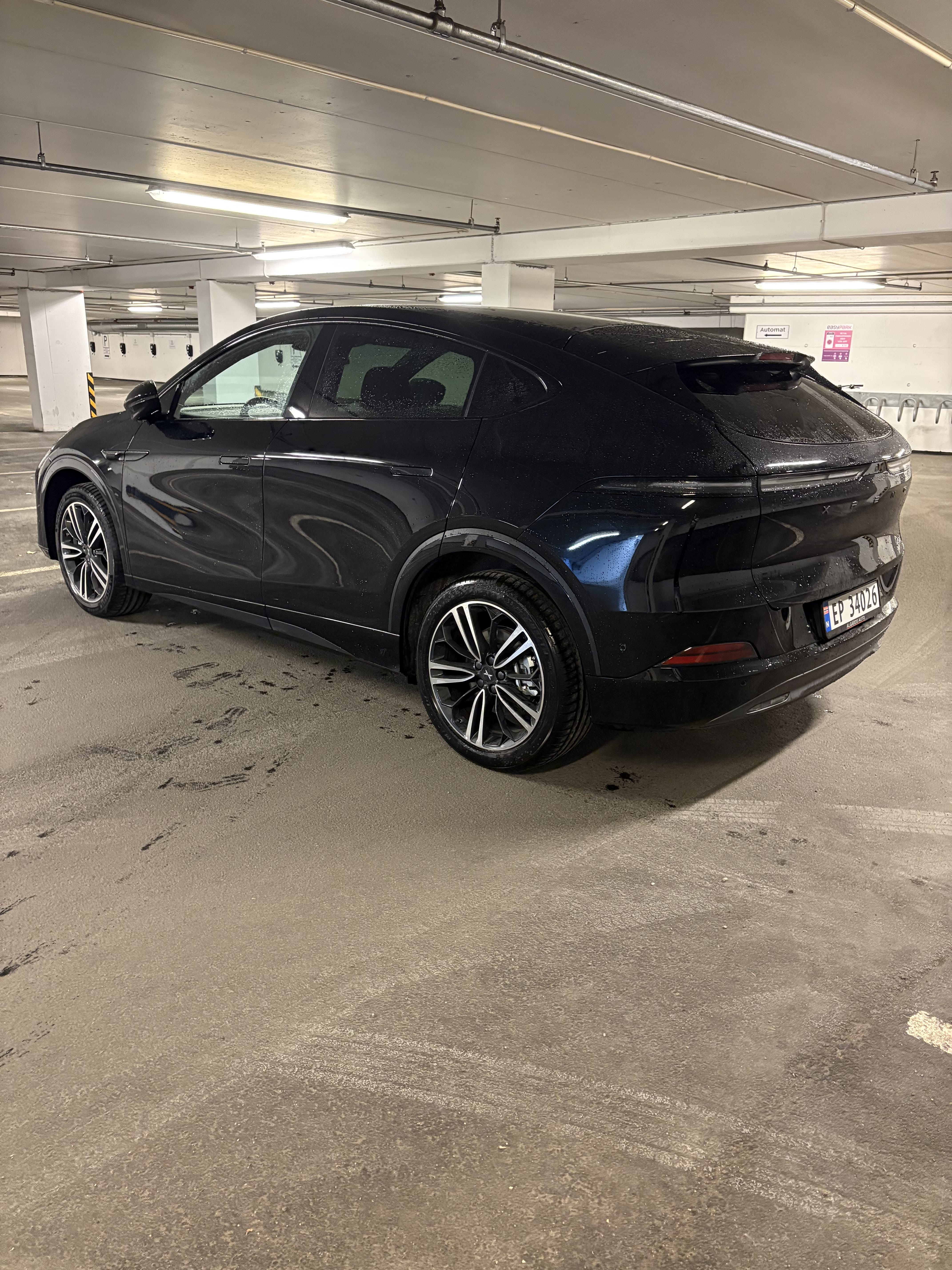 Xpeng G6 med Aircondition