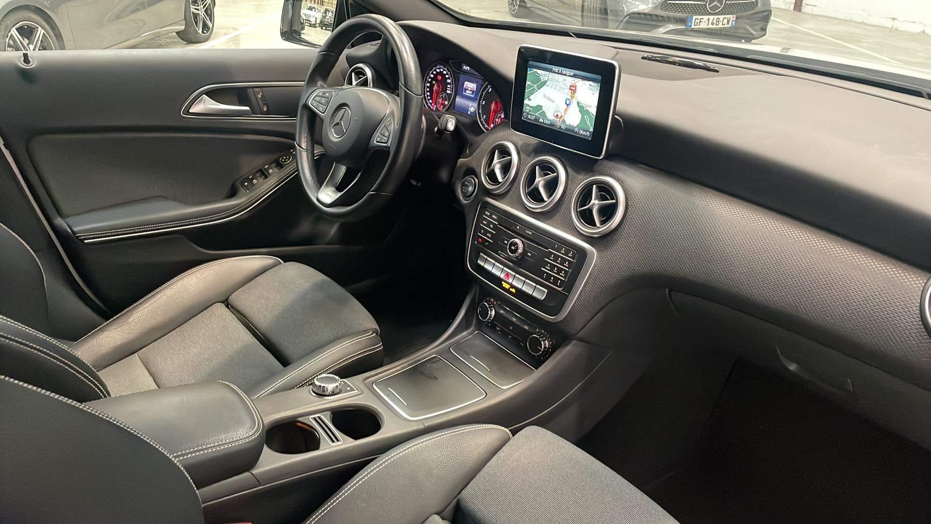 Mercedes-Benz Classe A 180 INSPIRATION with Cruise control